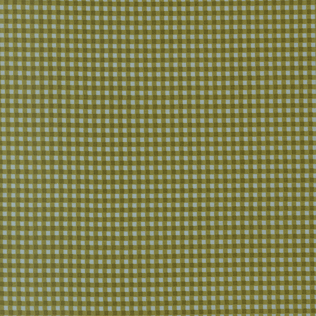 Chilly Gingham Pine premium quilting cotton featuring a classic pine green and ivory gingham plaid by Sweetwater for Moda Fabrics.
