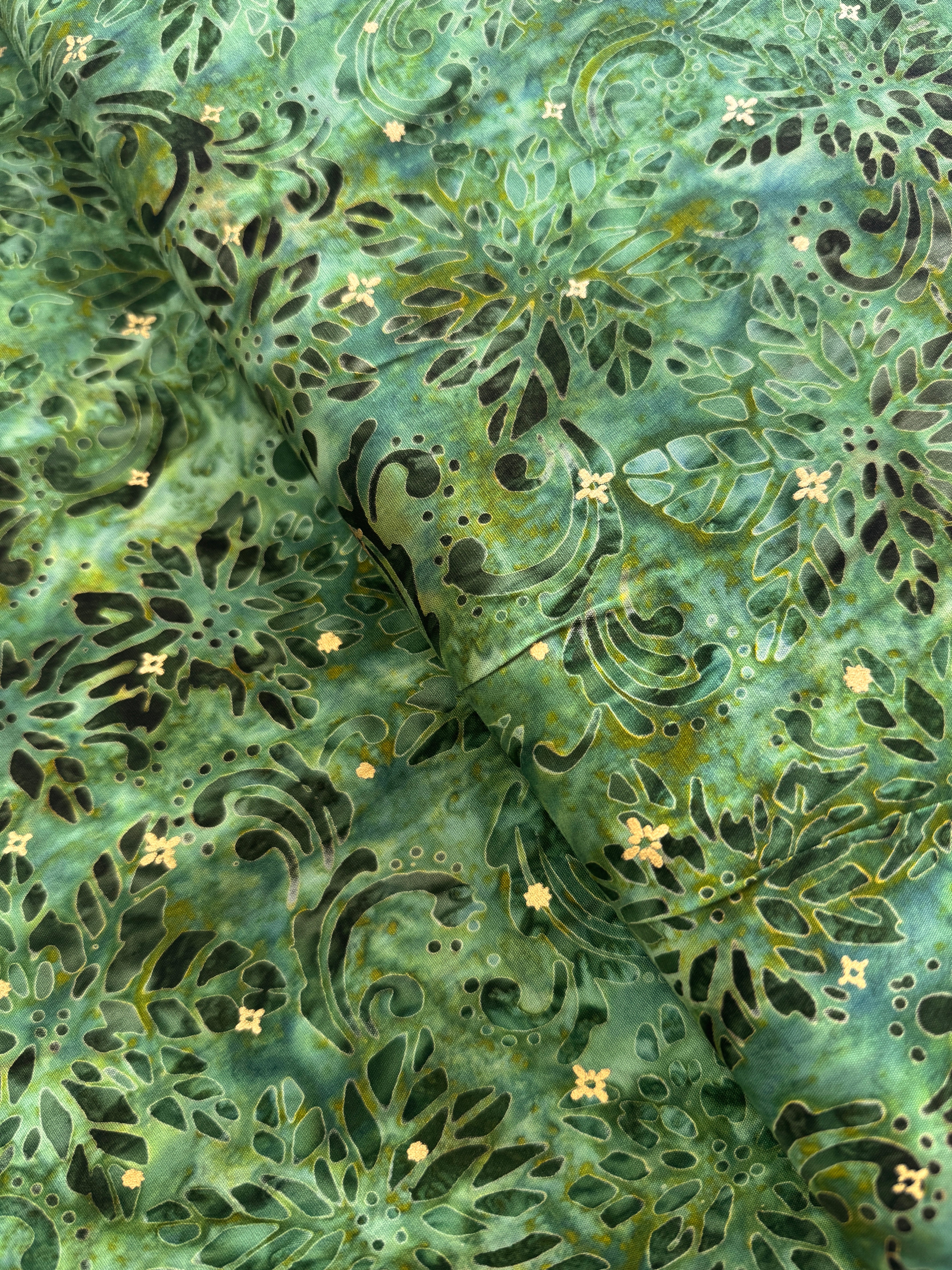 Artisan Batiks - Winter Sparkle - Willow Gold Sparkle Yardage