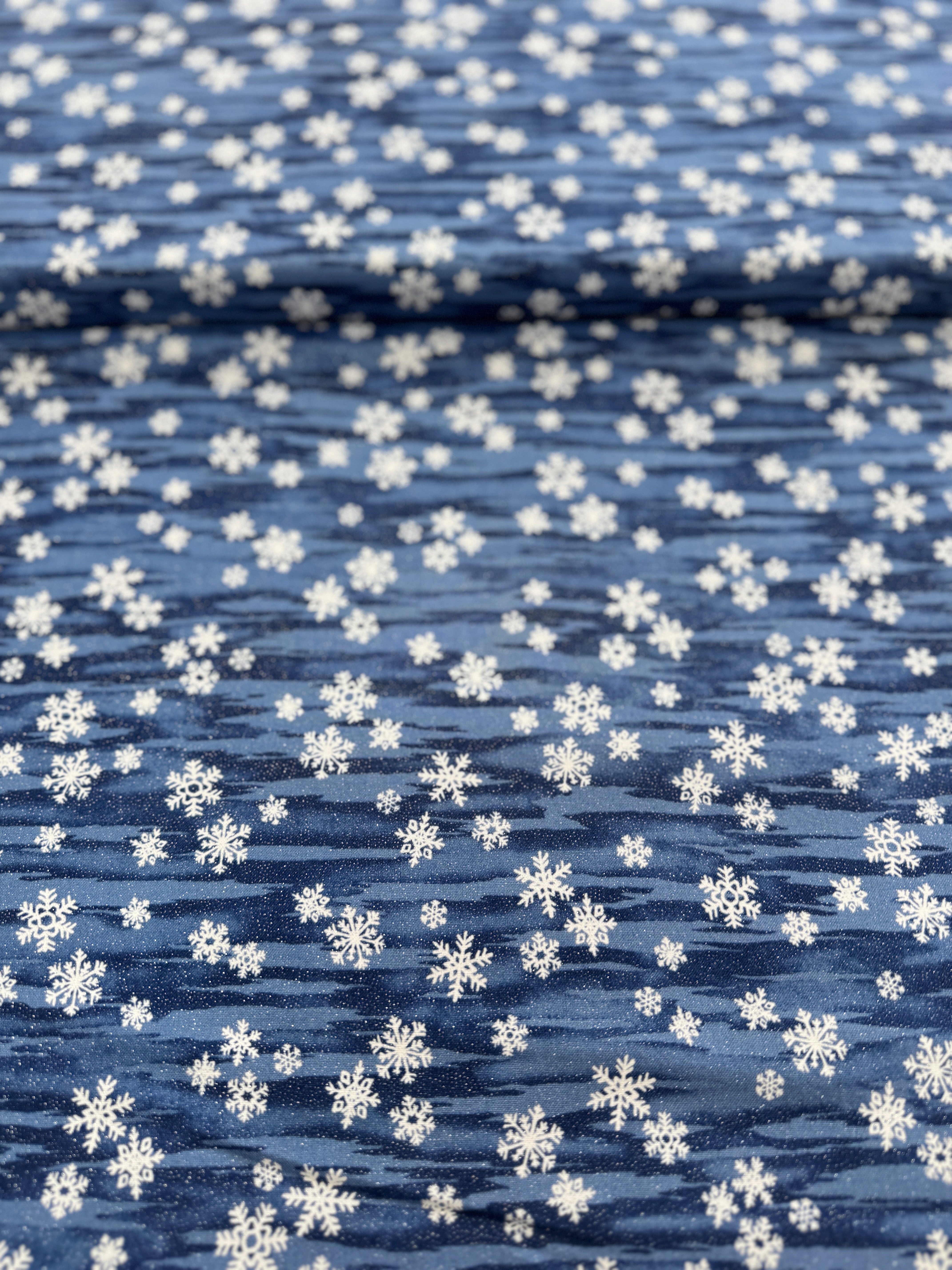 Forest Frost Glitter Favorites - Metallic Snowflakes Blue - Remnant