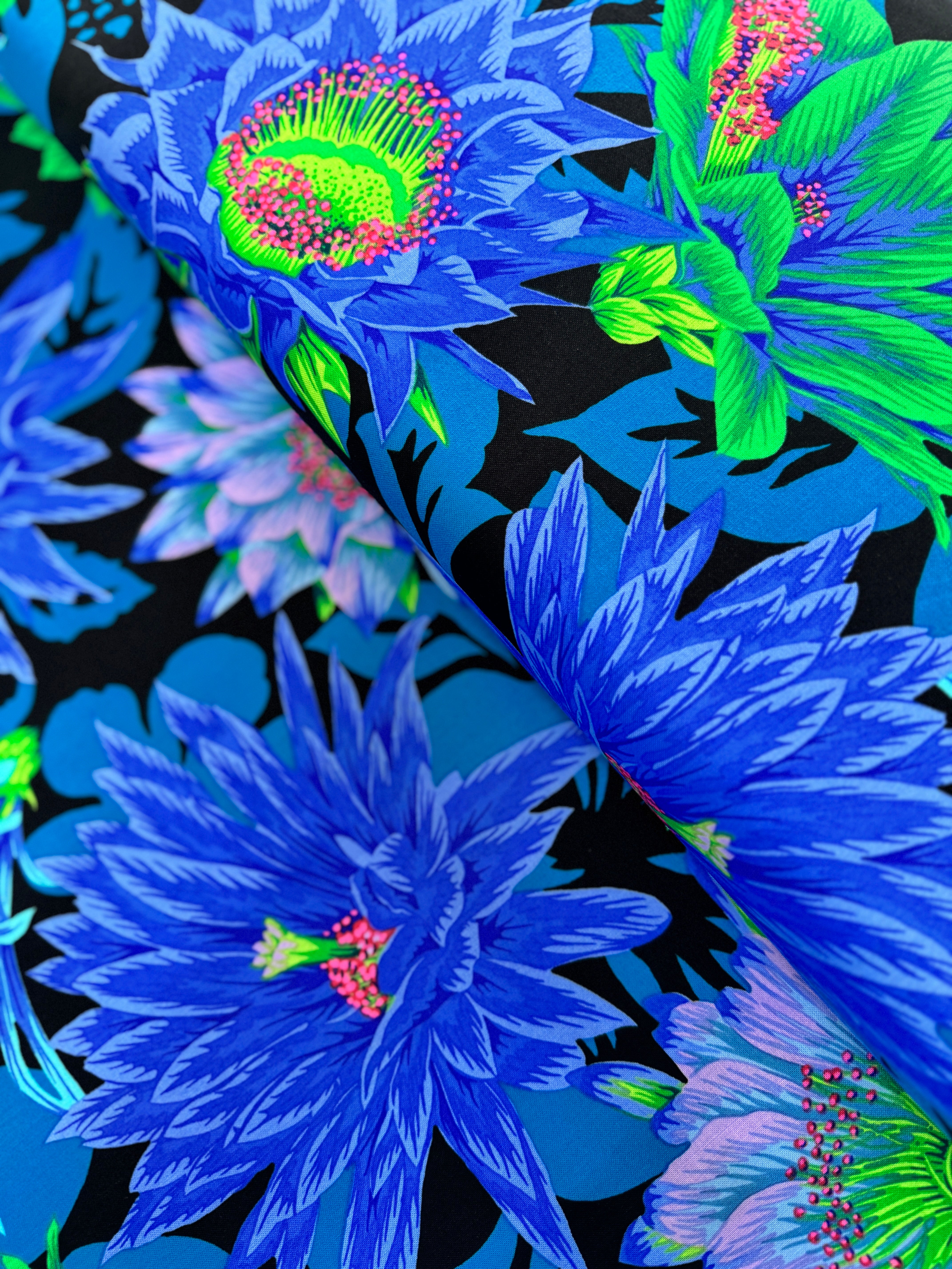 Kaffe Fassett Collective Classics - Cactus Flower Cool Yardage