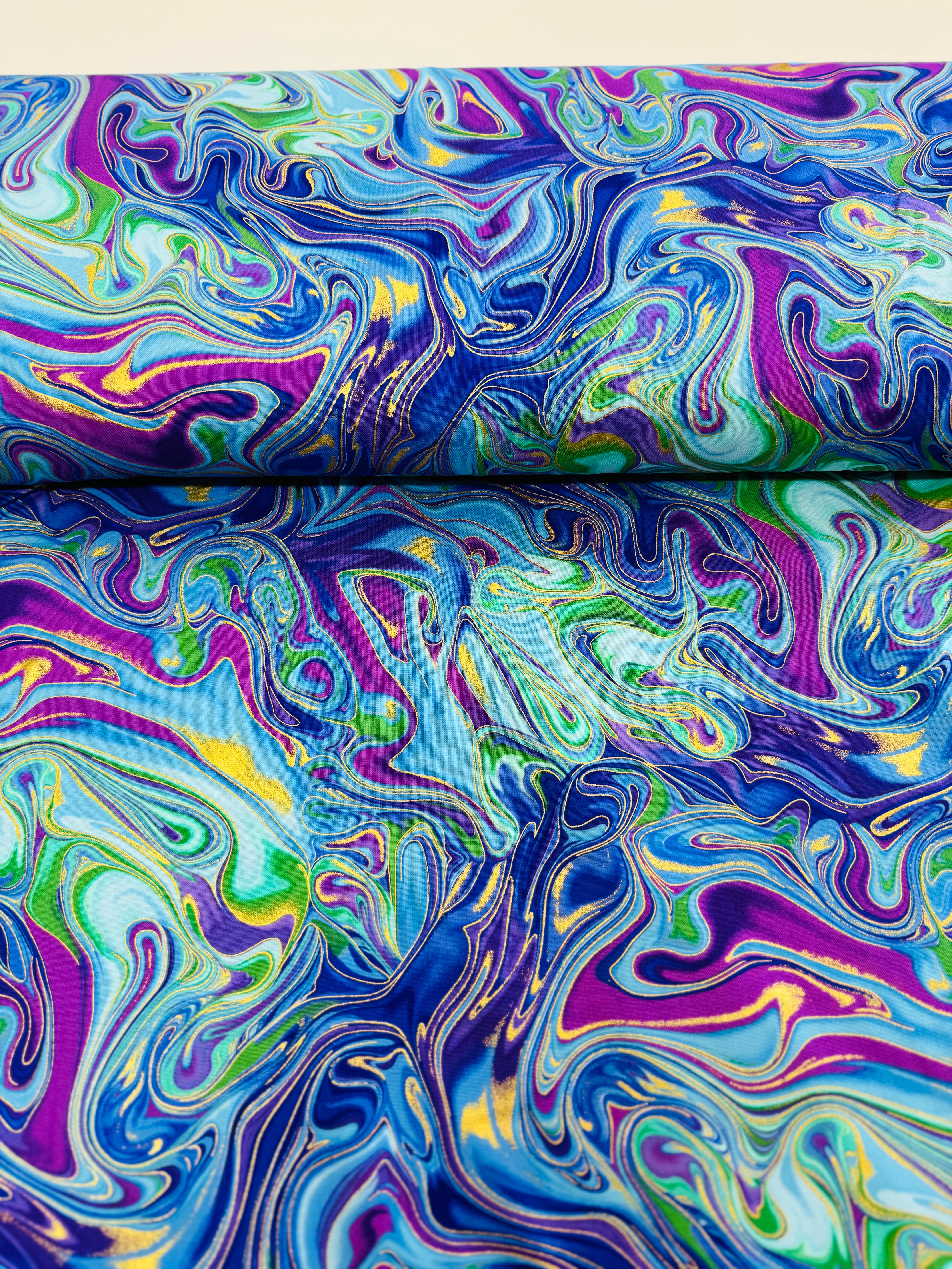 Luminous - Swirly Pattern Metallic Yardage