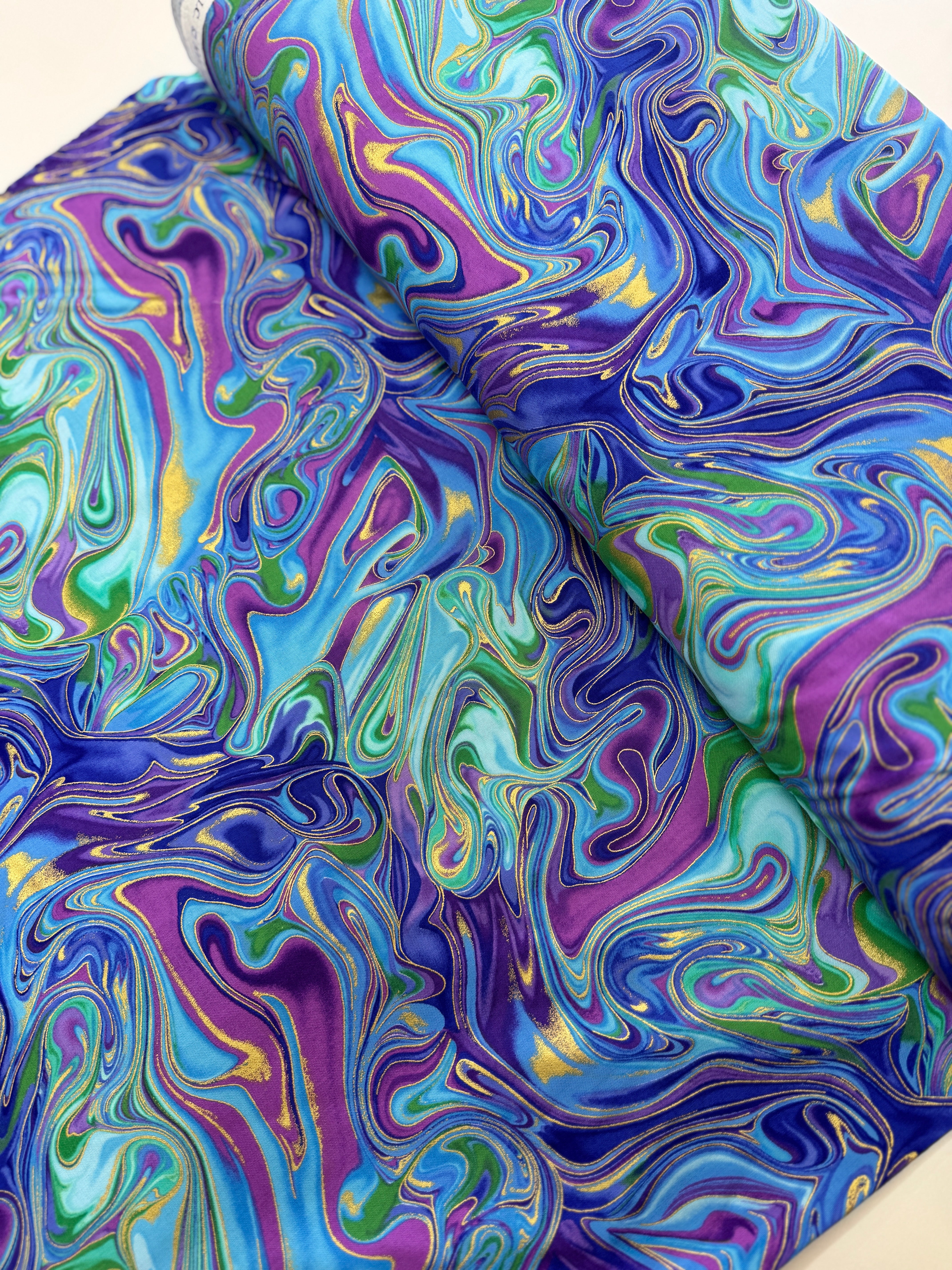 Luminous - Swirly Pattern Metallic Yardage