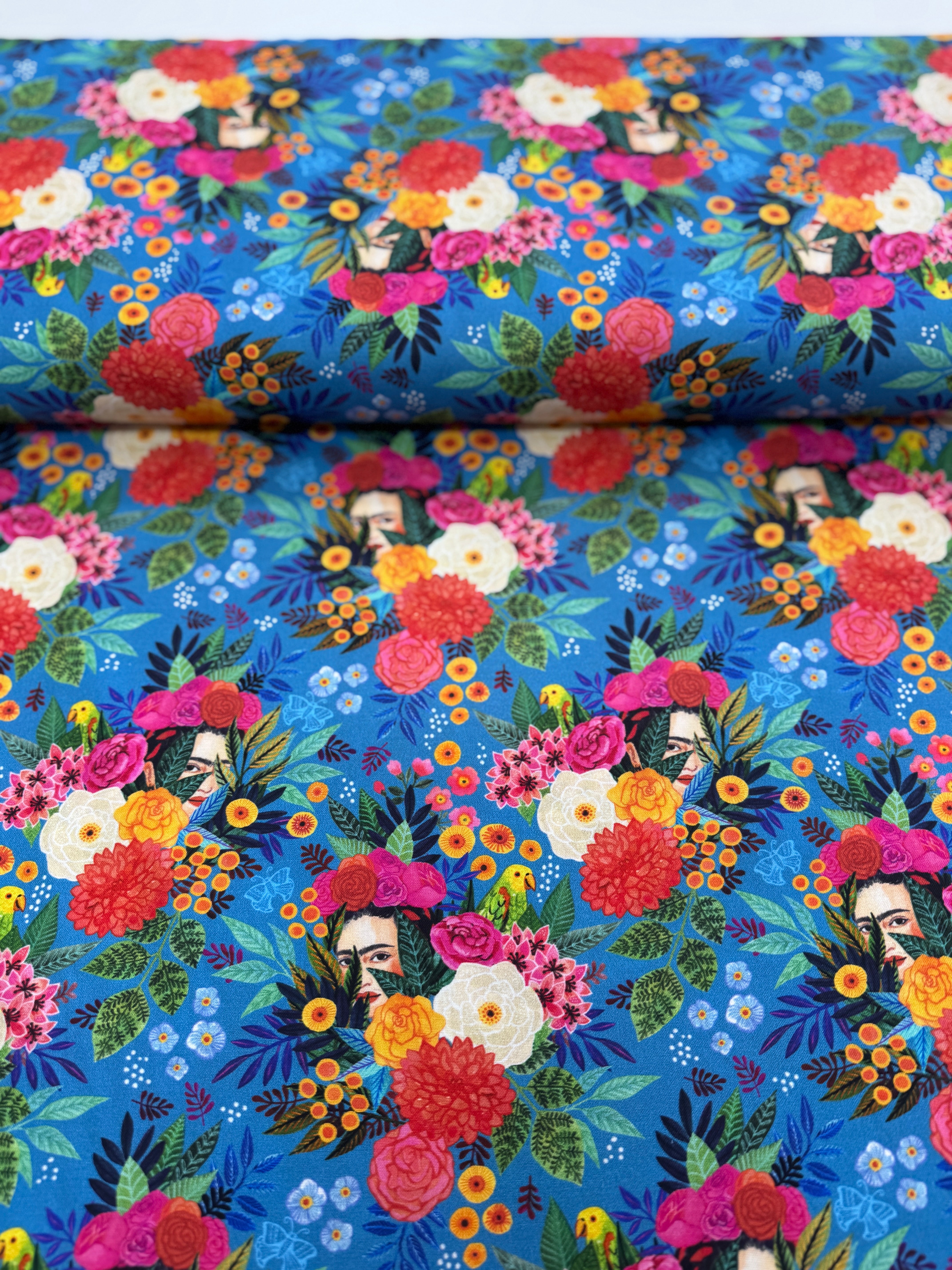 Hola Frida - Cobalt - Remnant