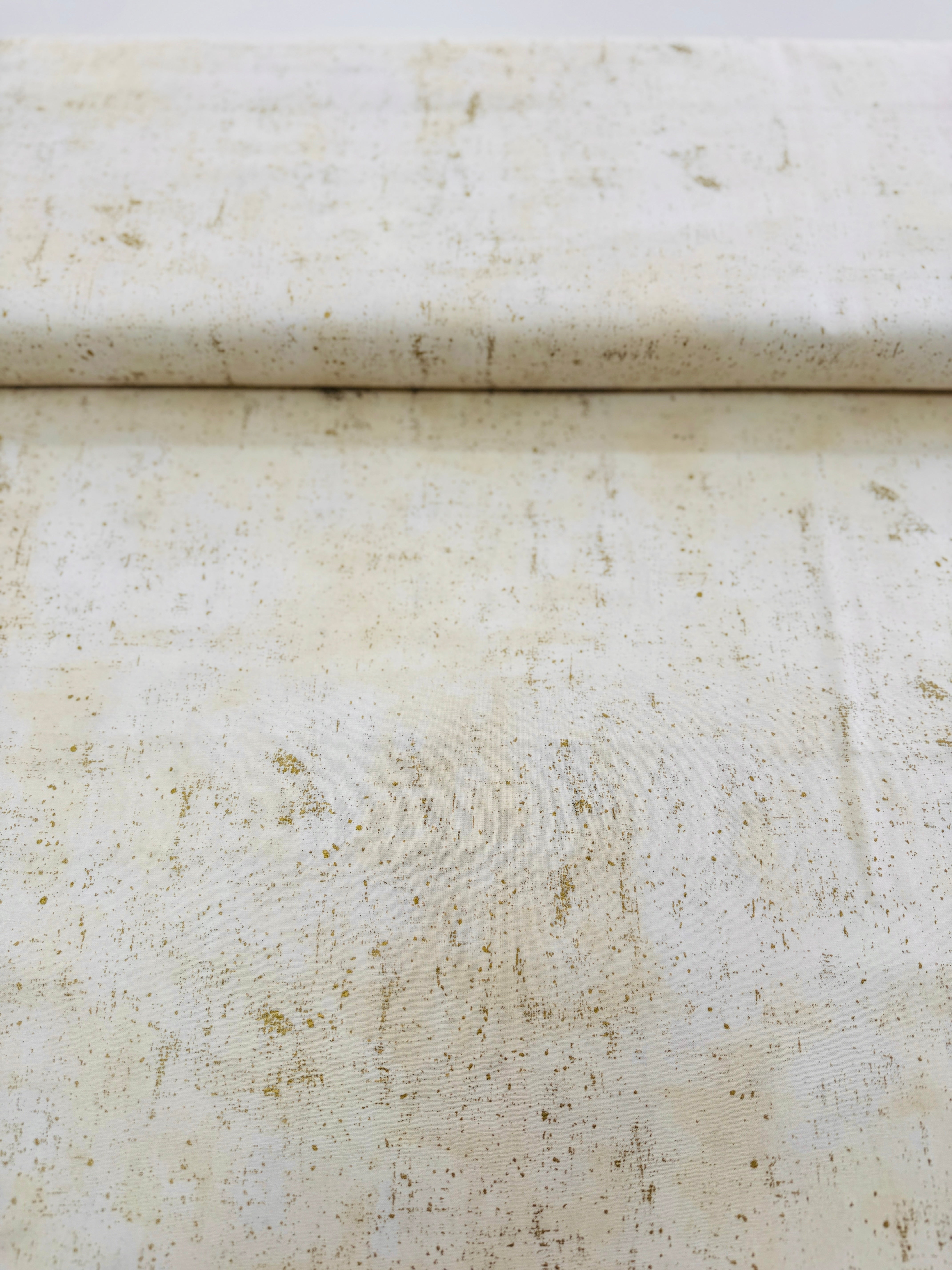 Cleo - Golden Scratched Texture Cream Metallic - Remnant