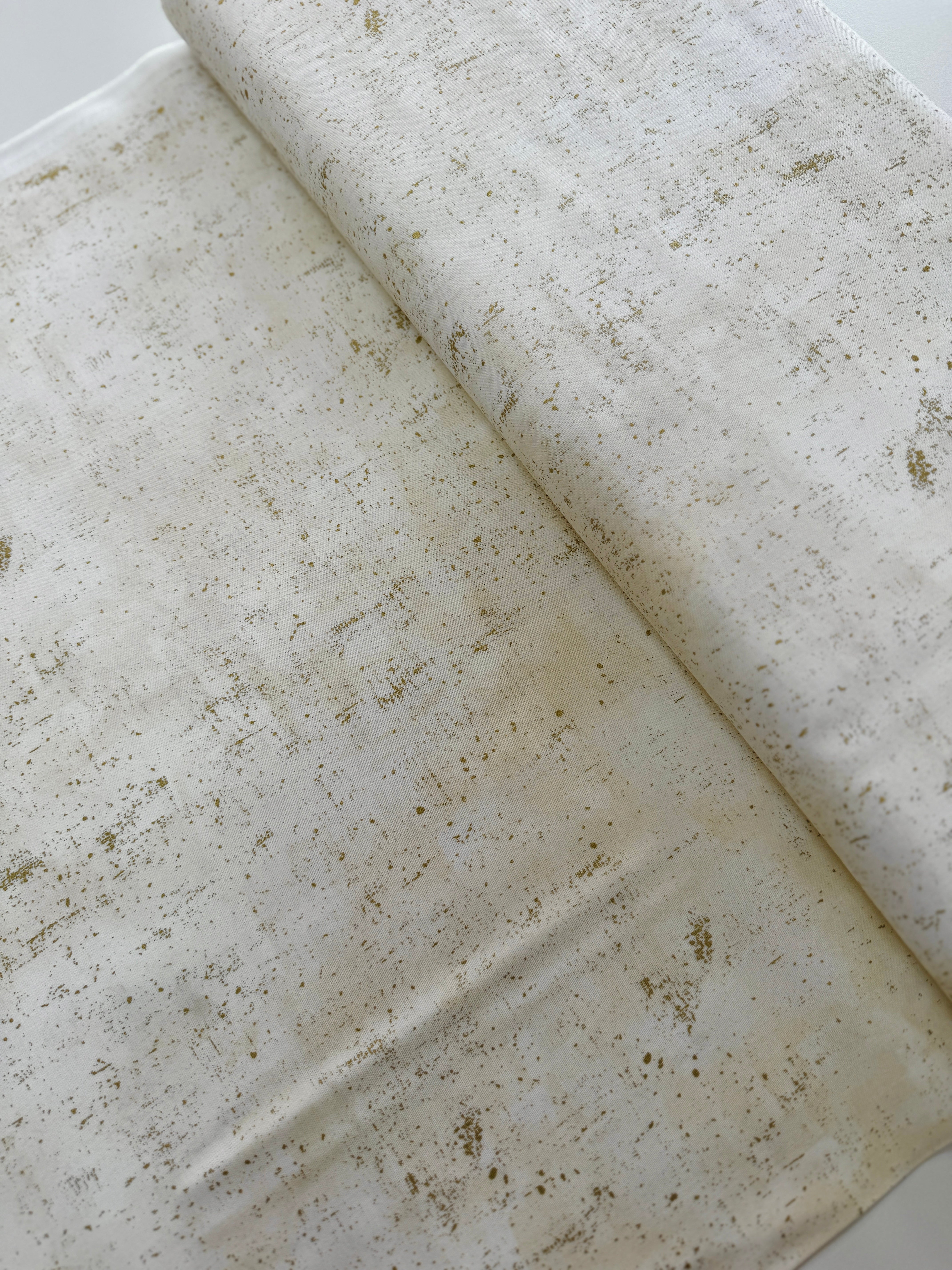 Cleo - Golden Scratched Texture Cream Metallic - Remnant