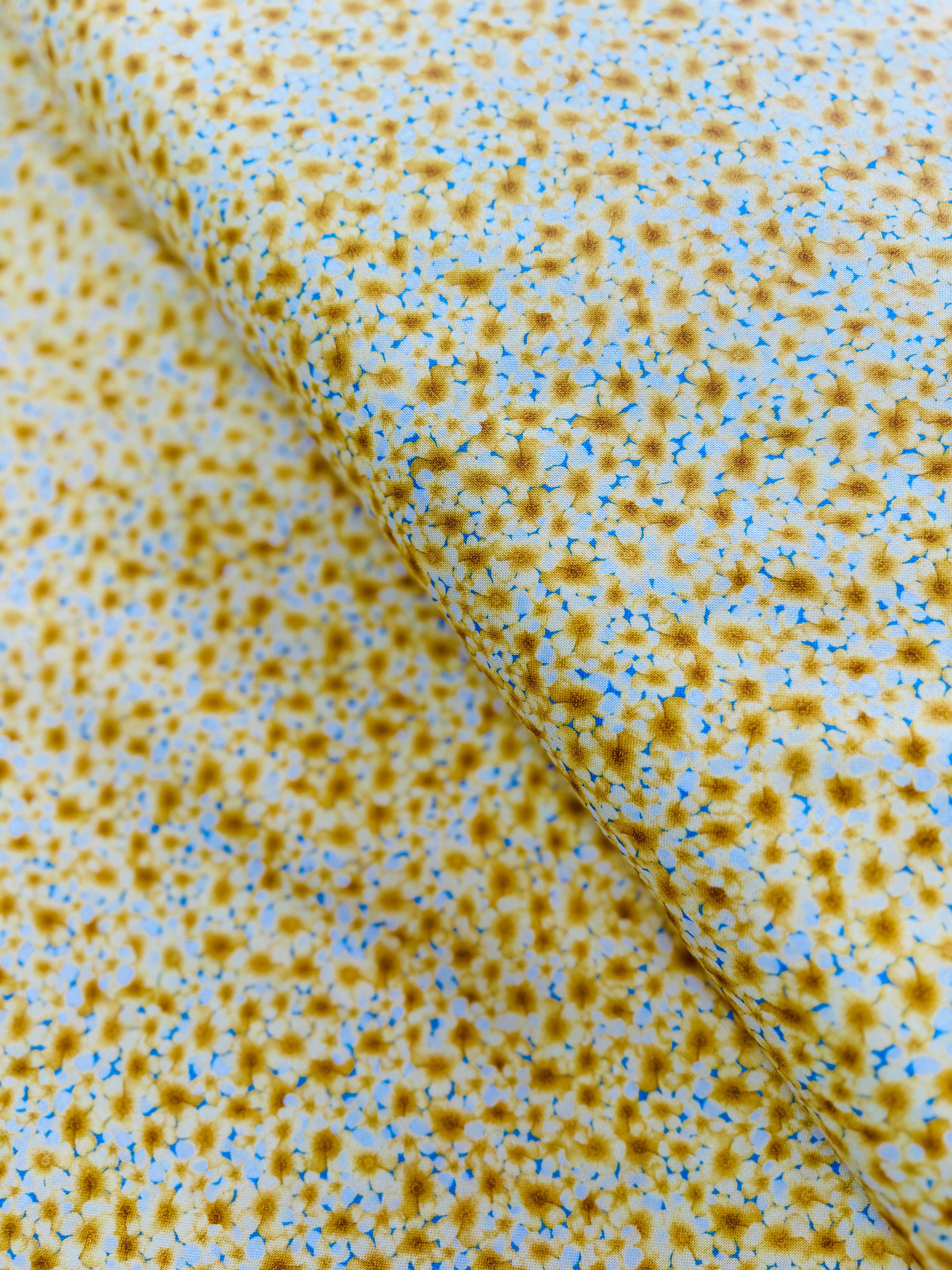 Bee & Bee Kind - Packed Mini Floral Honey Yardage