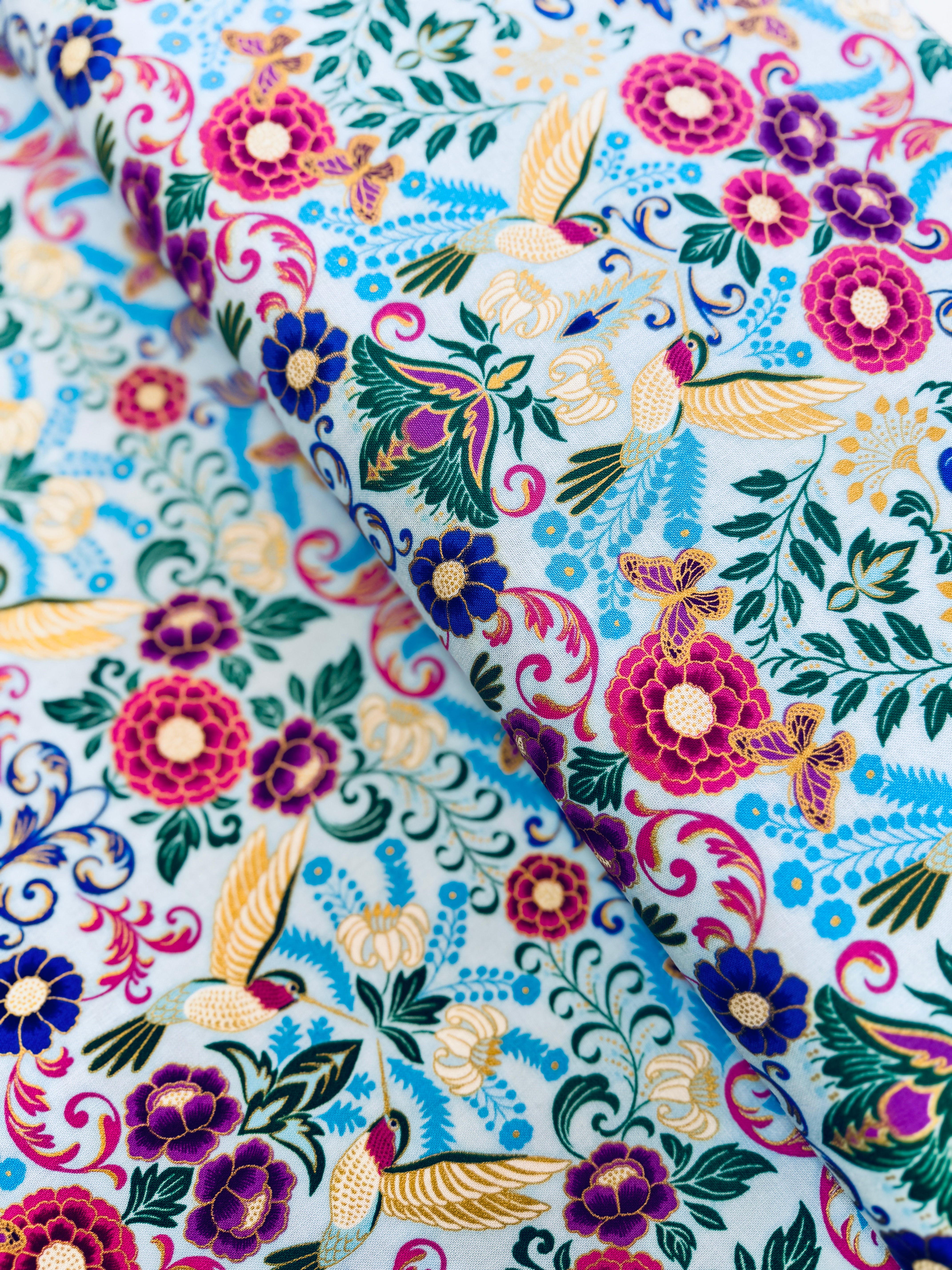 Midnight Nectar - Hummingbirds Sky Metallic Yardage