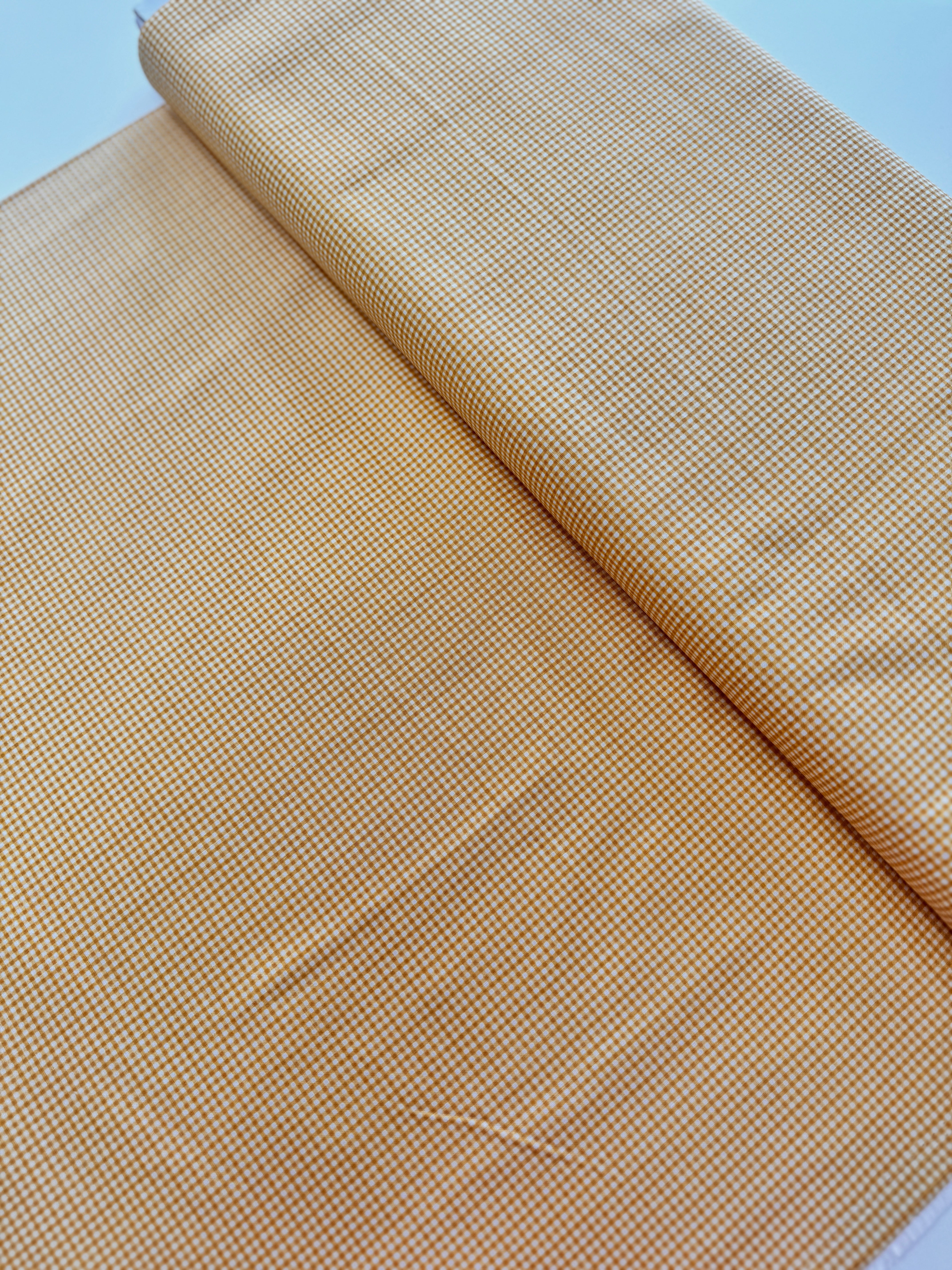 Bee Ginghams Melanie Daisy Yardage