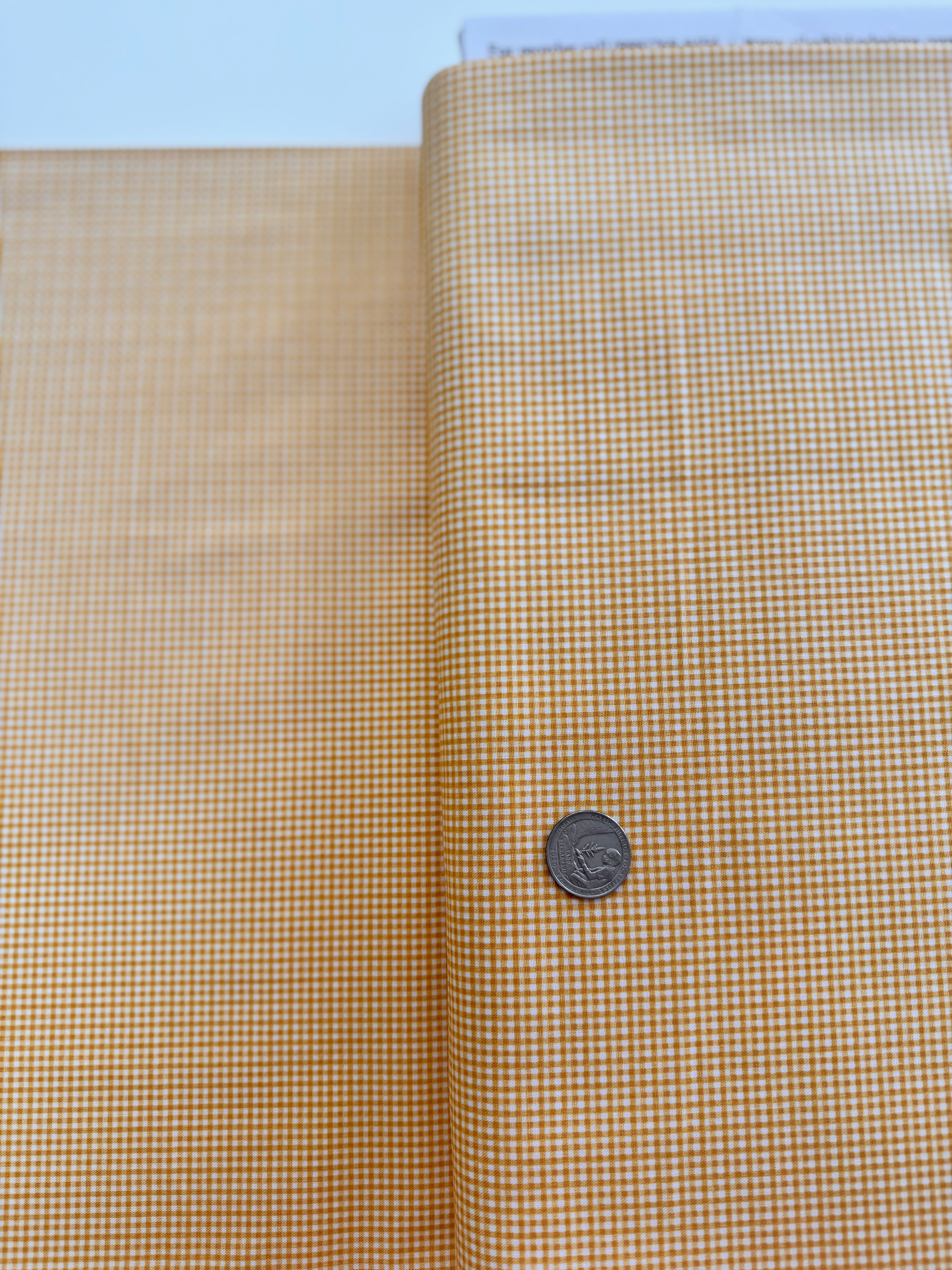 Bee Ginghams Melanie Daisy Yardage
