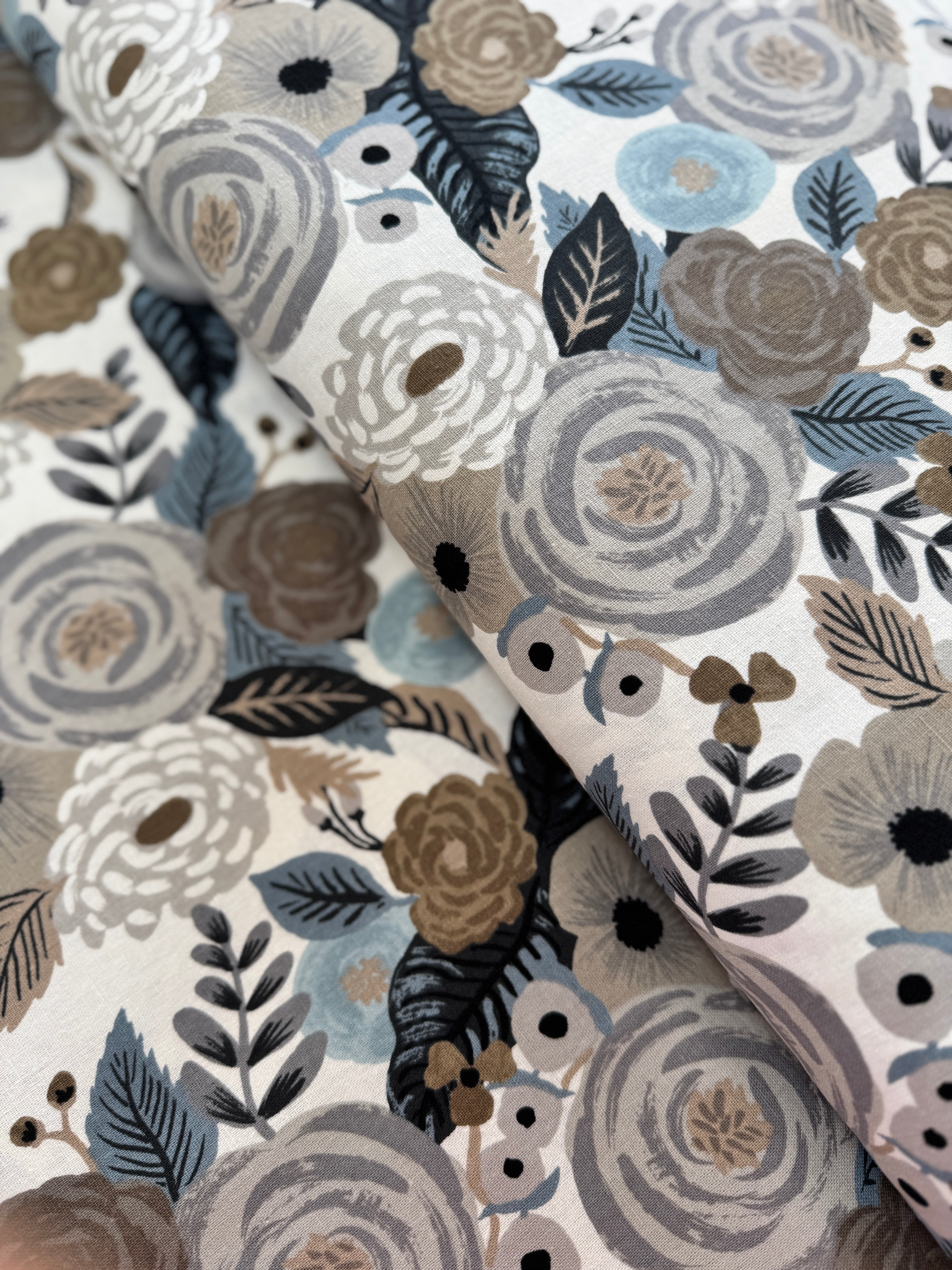 Garden Party - Juliet Rose Linen Multi Canvas - Remnant