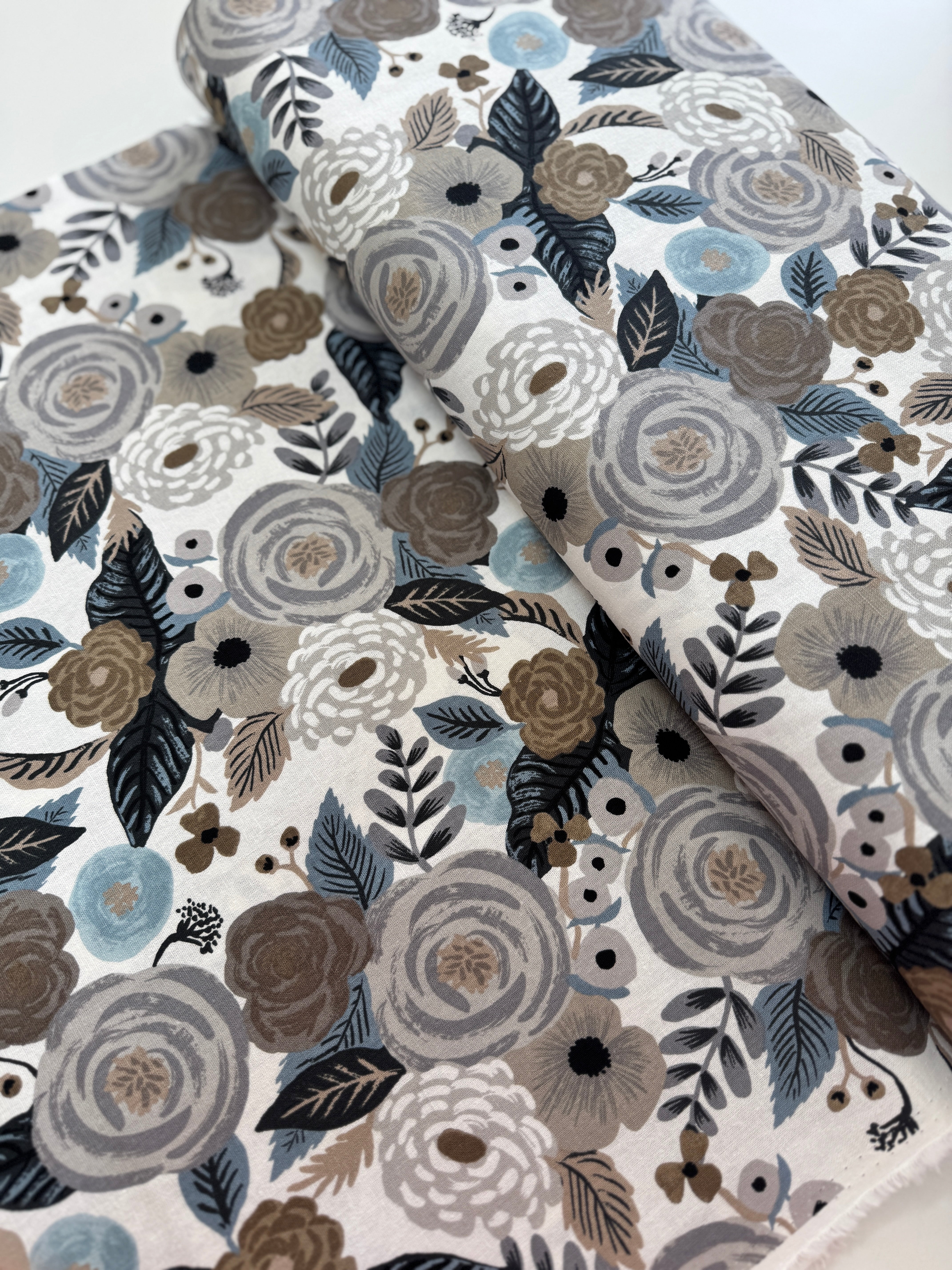 Garden Party - Juliet Rose Linen Multi Canvas - Remnant