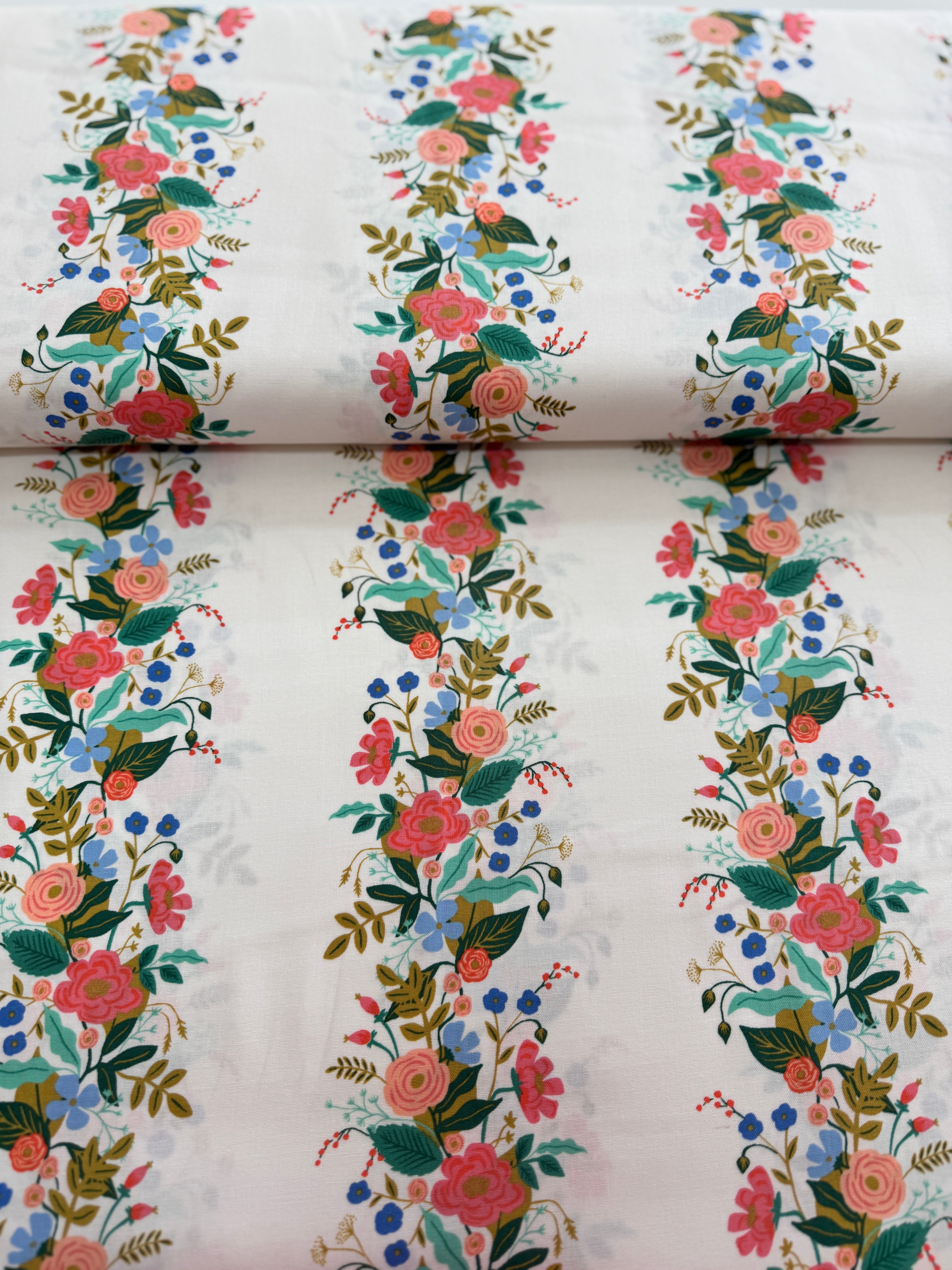 English Garden - Floral Vines Cream Yardage