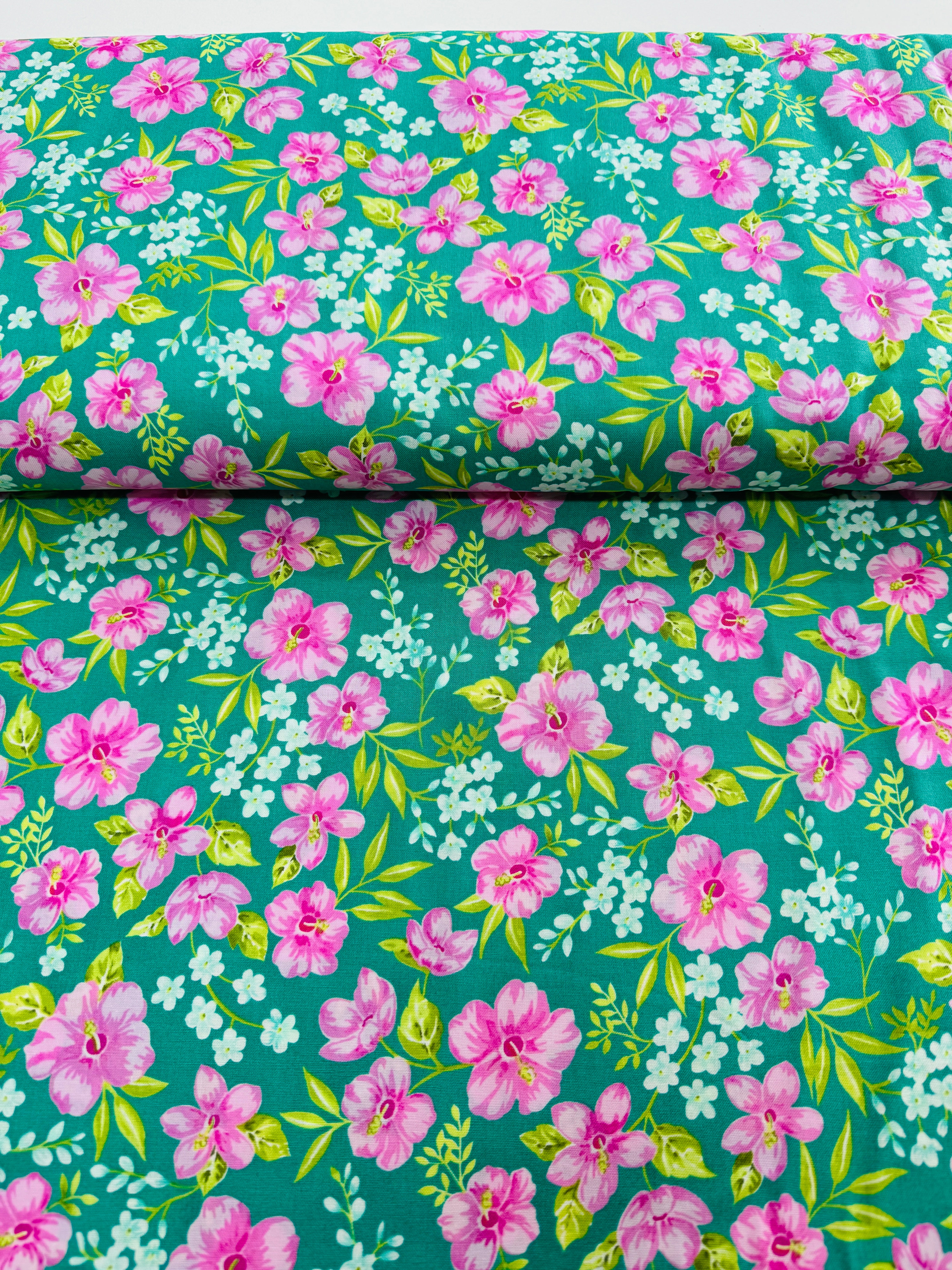 Beach Bash - Hibiscus Hula - Pool Side Yardage