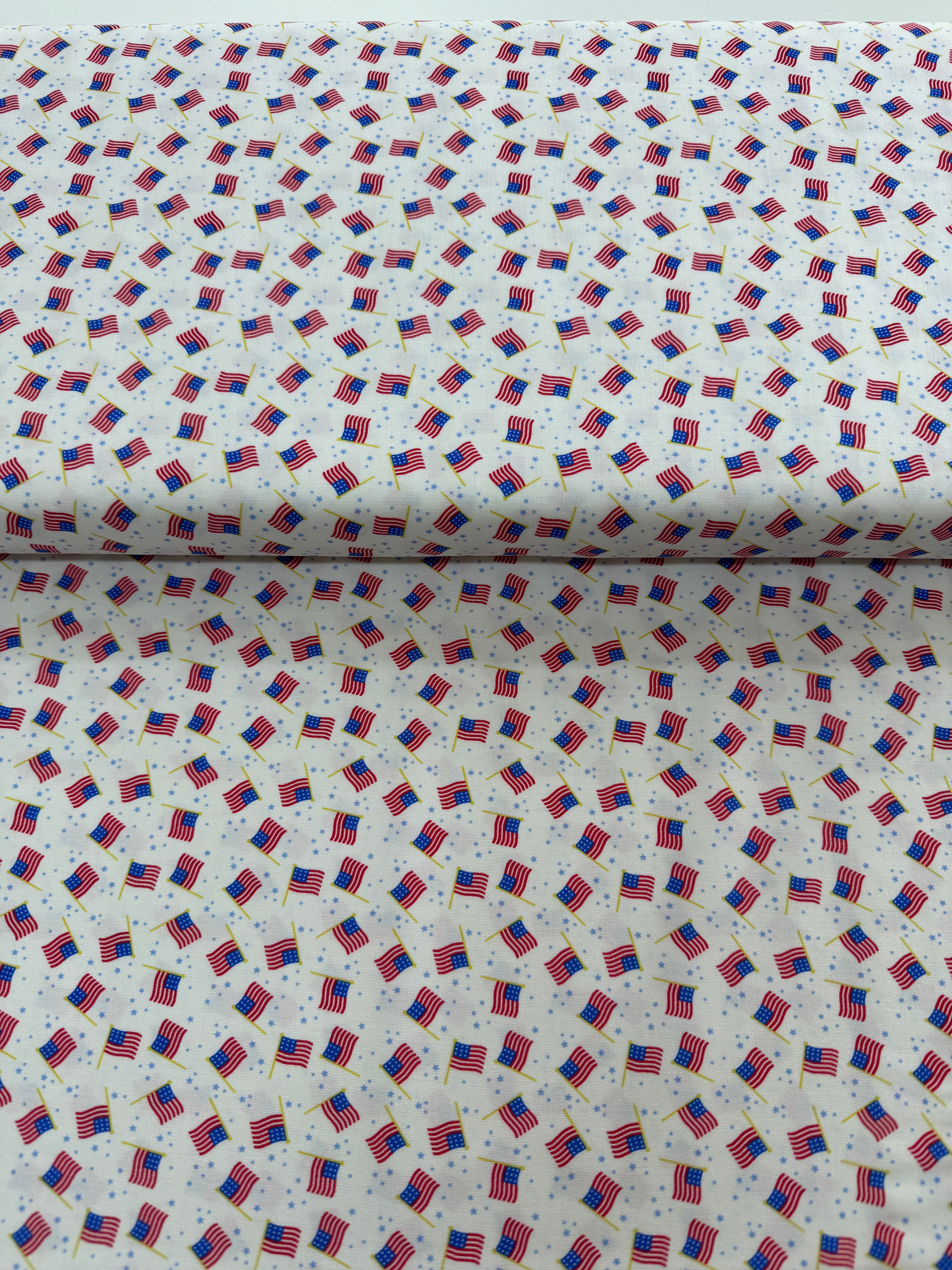 Holiday Essentials Americana - USA Flag White