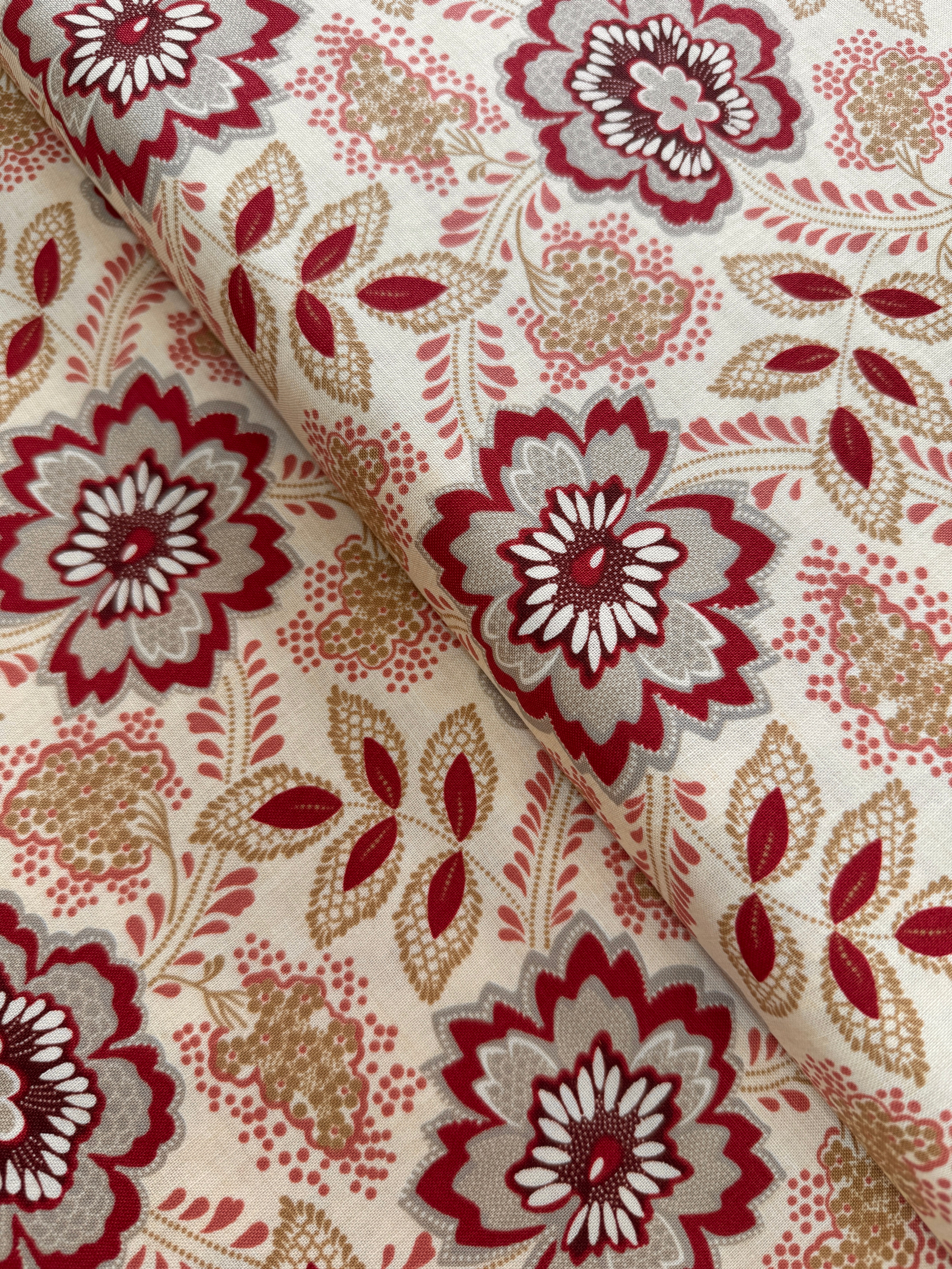 Chateau De Chantilly - Pearl Yardage