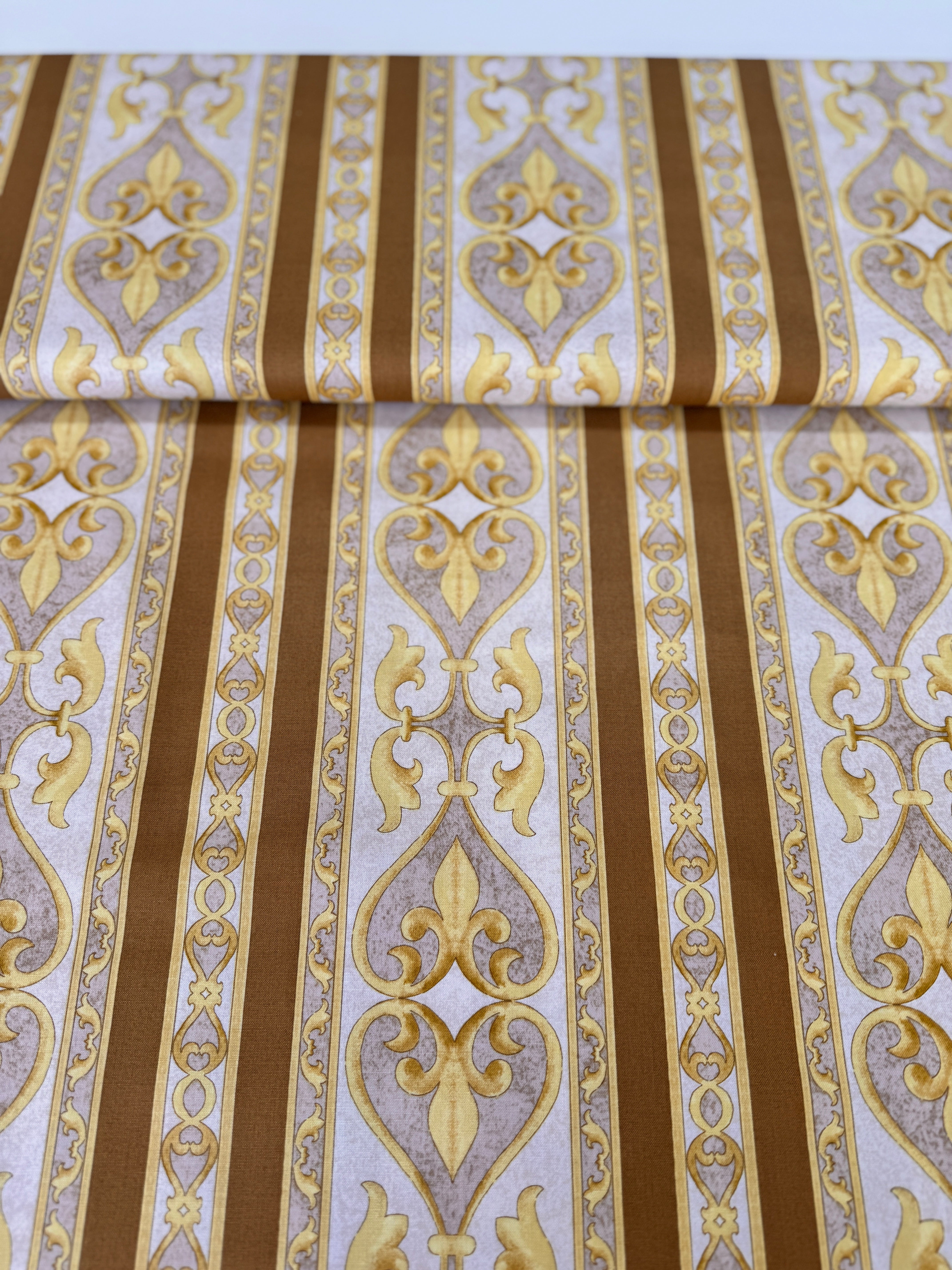 Impressions - Border Gold Yardage