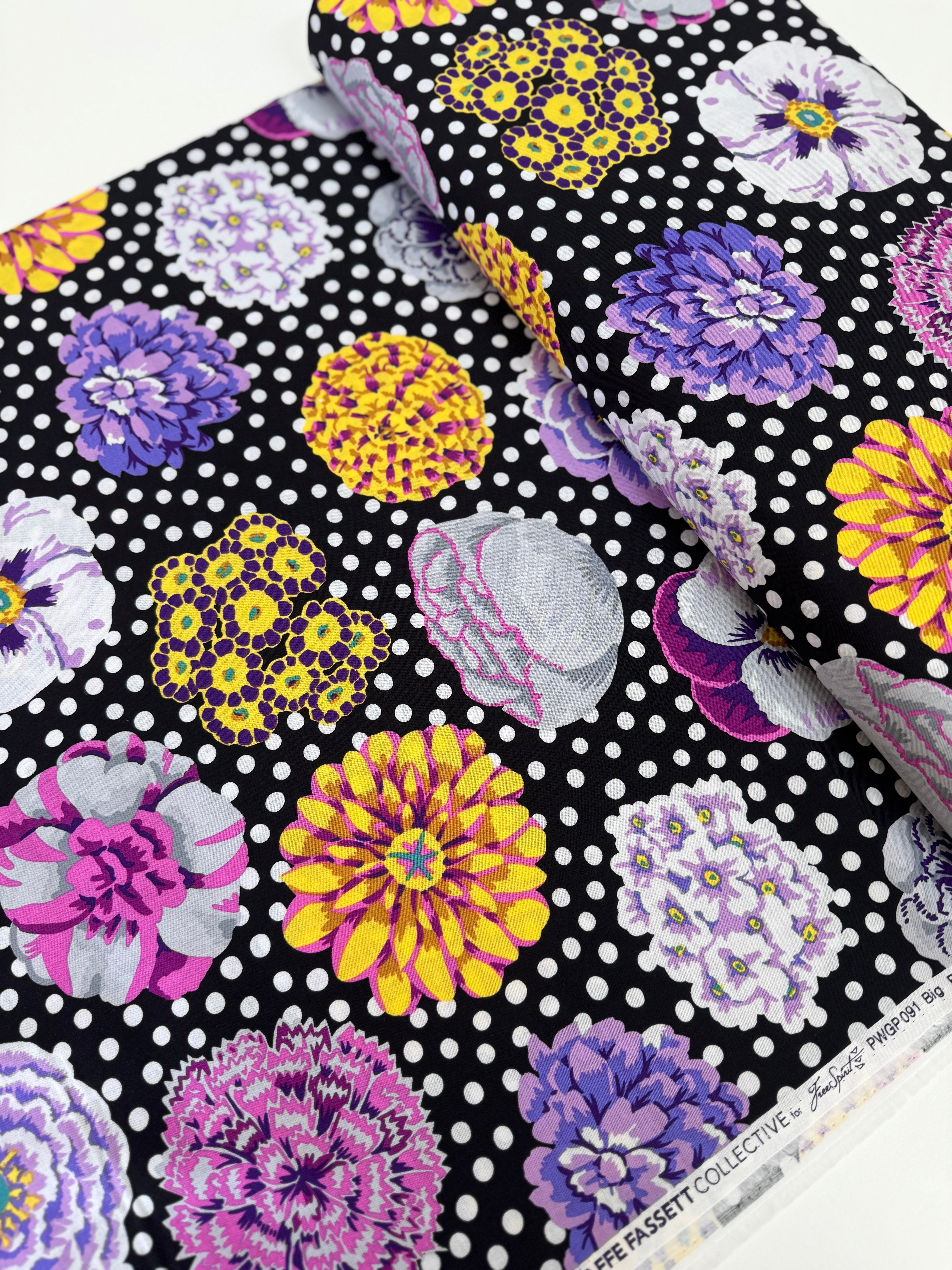 Kaffe Fassett Collective Stash - Big Blooms - Black Yardage