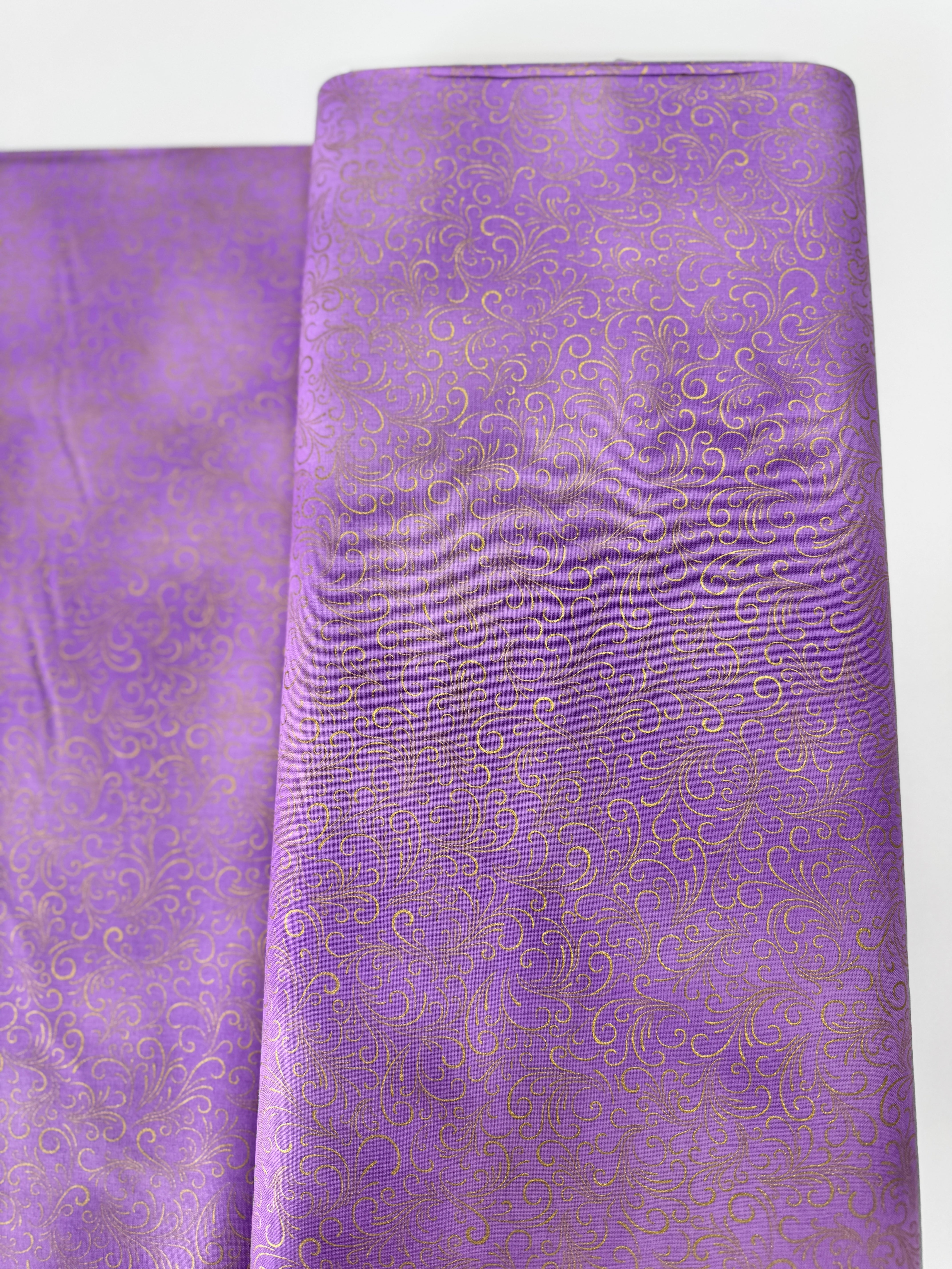 Joli Bijou - Swirls Lavender Gold Yardage