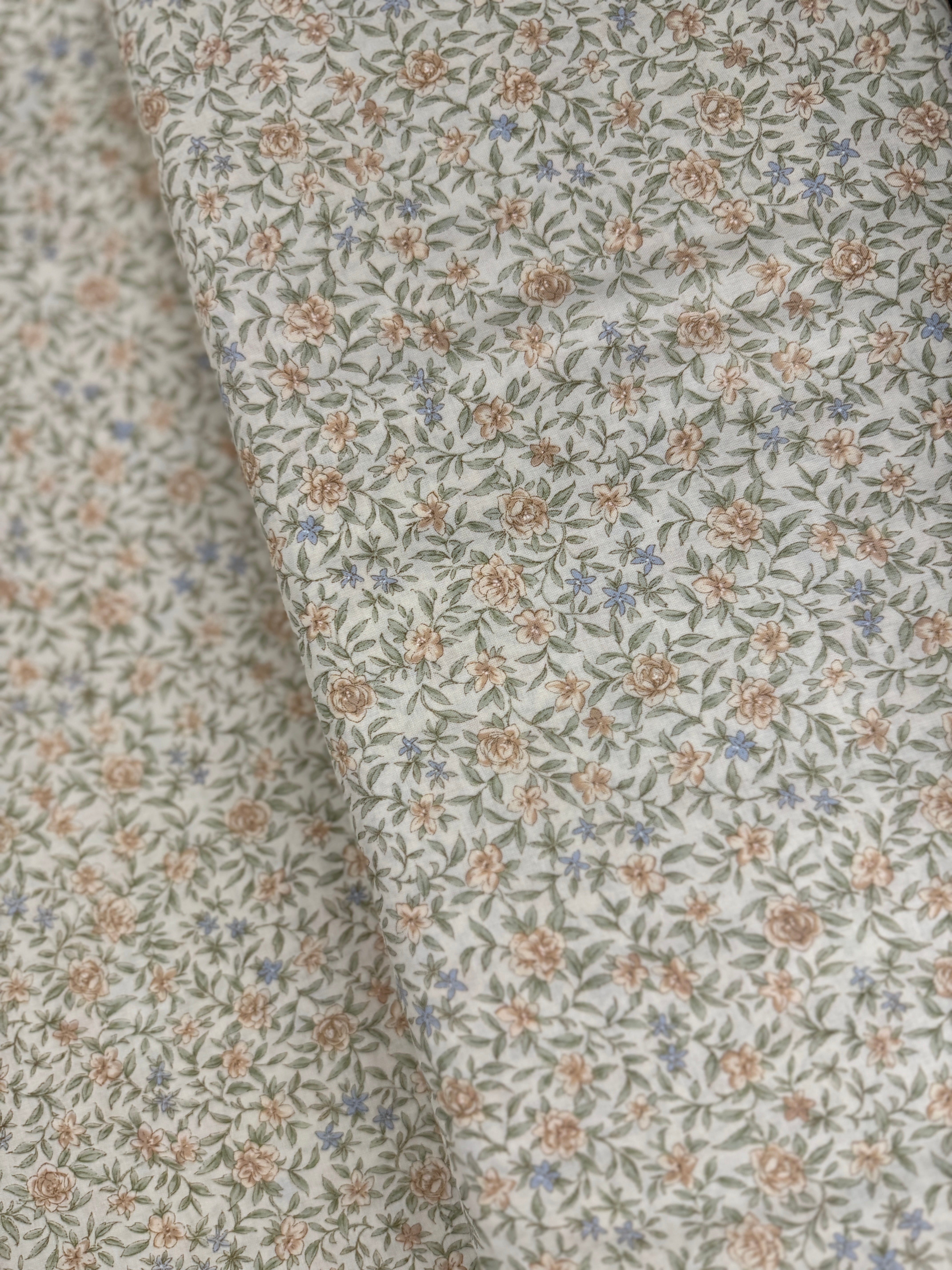 Sevenberry Petite Nostalgia Lawn - Cream - Remnant