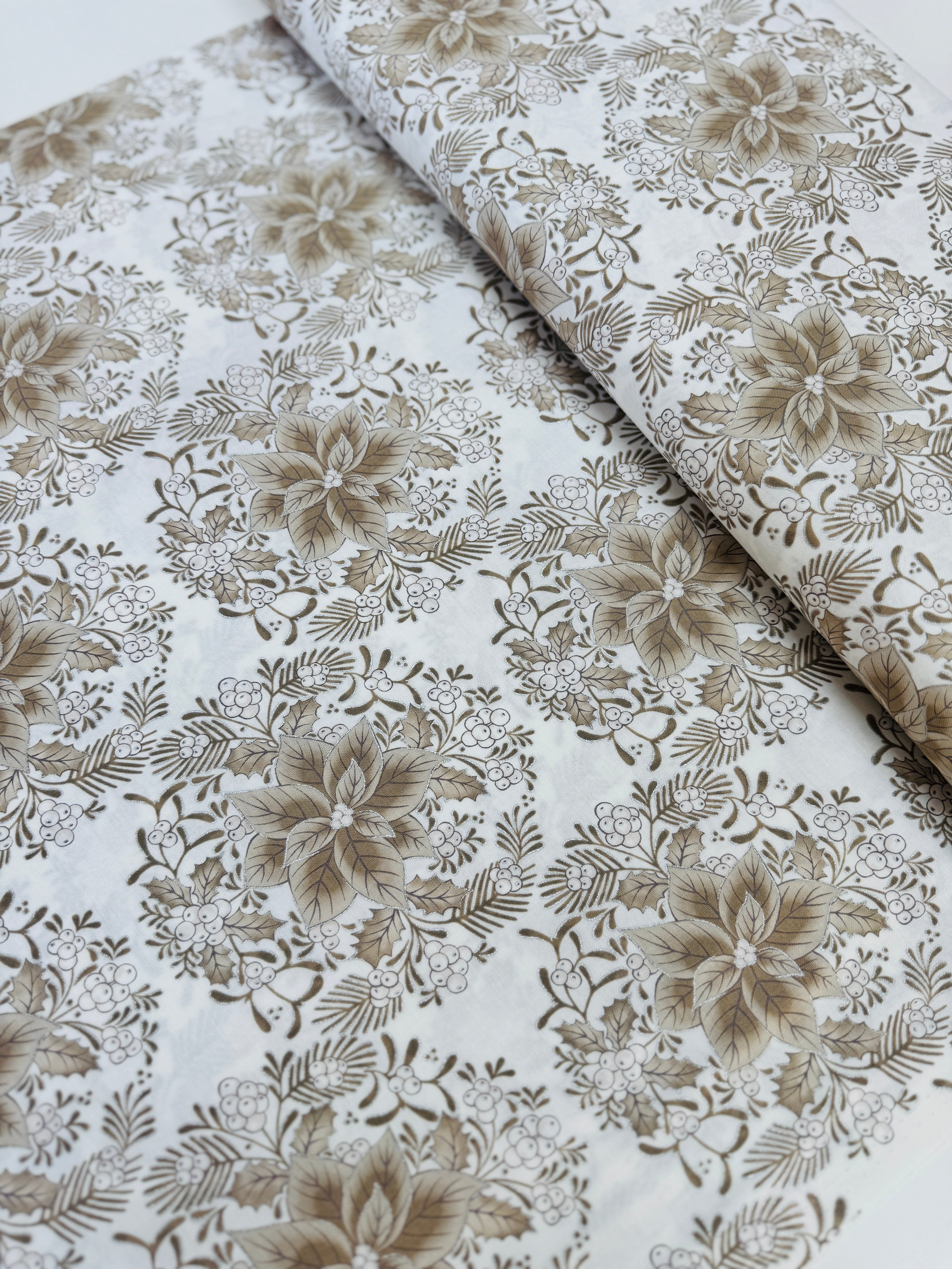 Holiday Flourish Florals Dove cotton fabric by Studio RK for Robert Kaufman – dove-gray with silver metallic floral print, 43–44″
