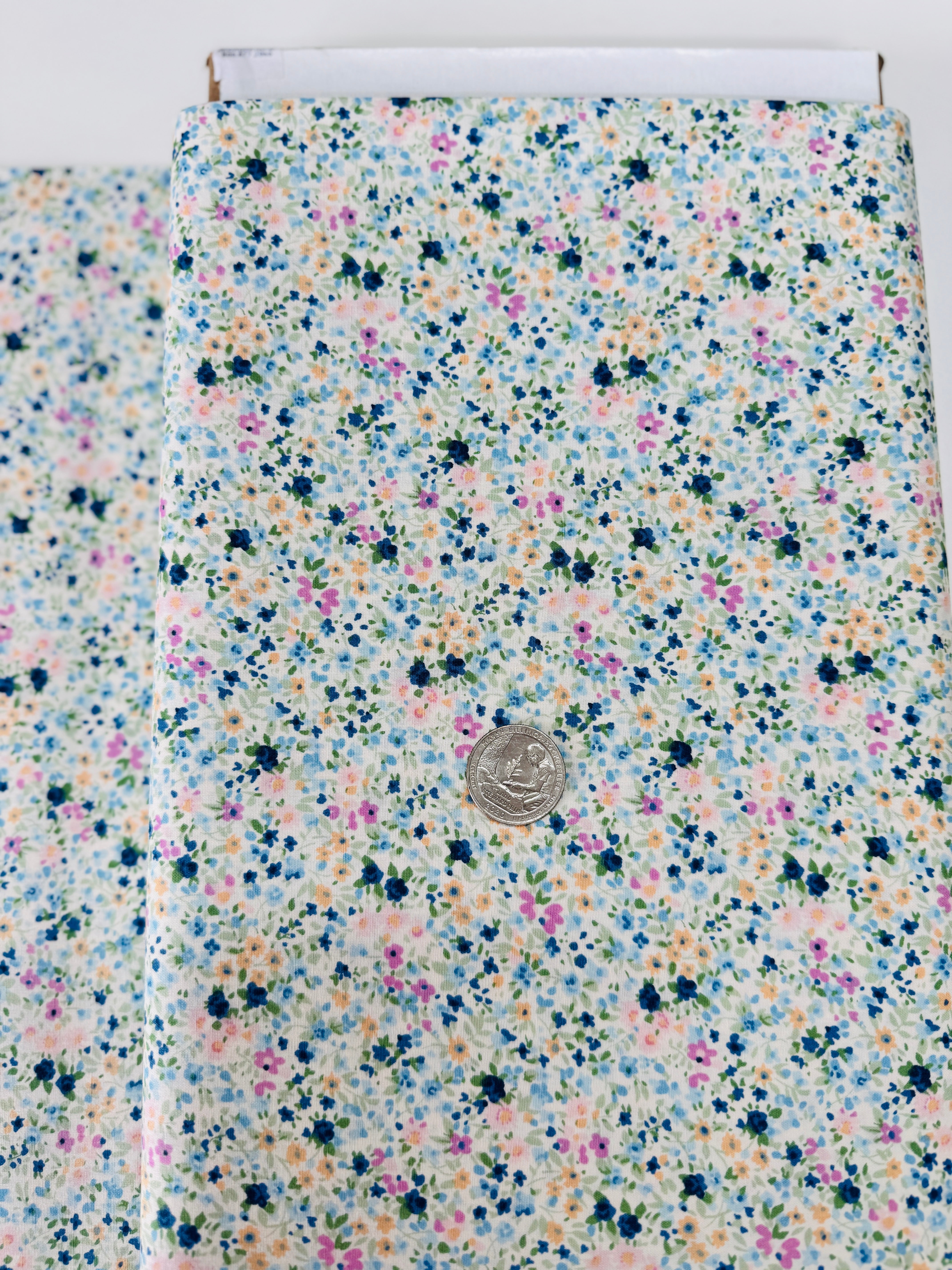 Sevenberry Fresh Florals Blue cotton fabric by Robert Kaufman – petite garden blossoms on blue background quilting cotton