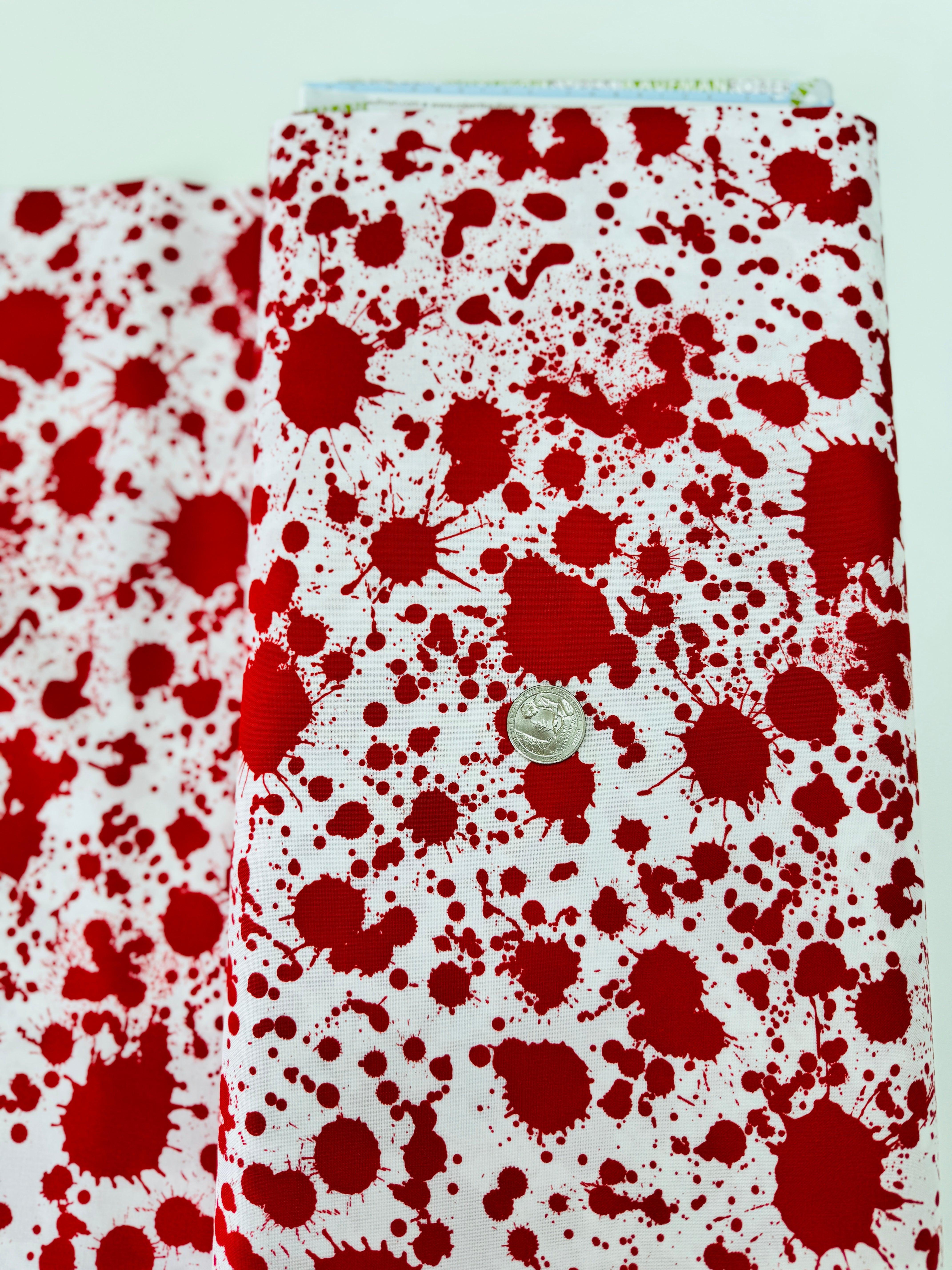 Splatter White quilting cotton by Studio RK for Robert Kaufman – white fabric with light paint splatter design