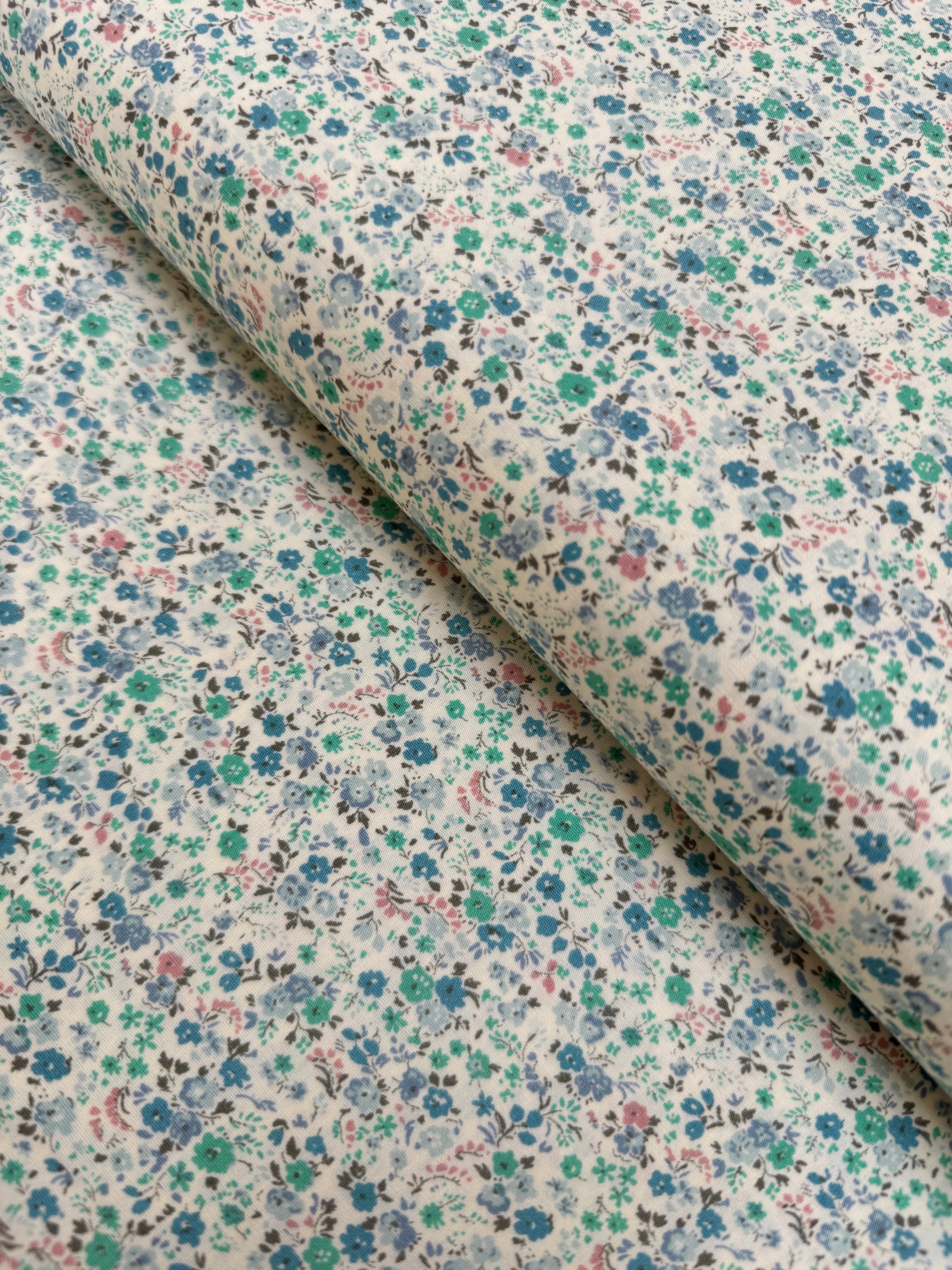 Sevenberry Petite Garden Soft Floral Aqua quilting cotton - small aqua & pink floral print, 43/44″ wide