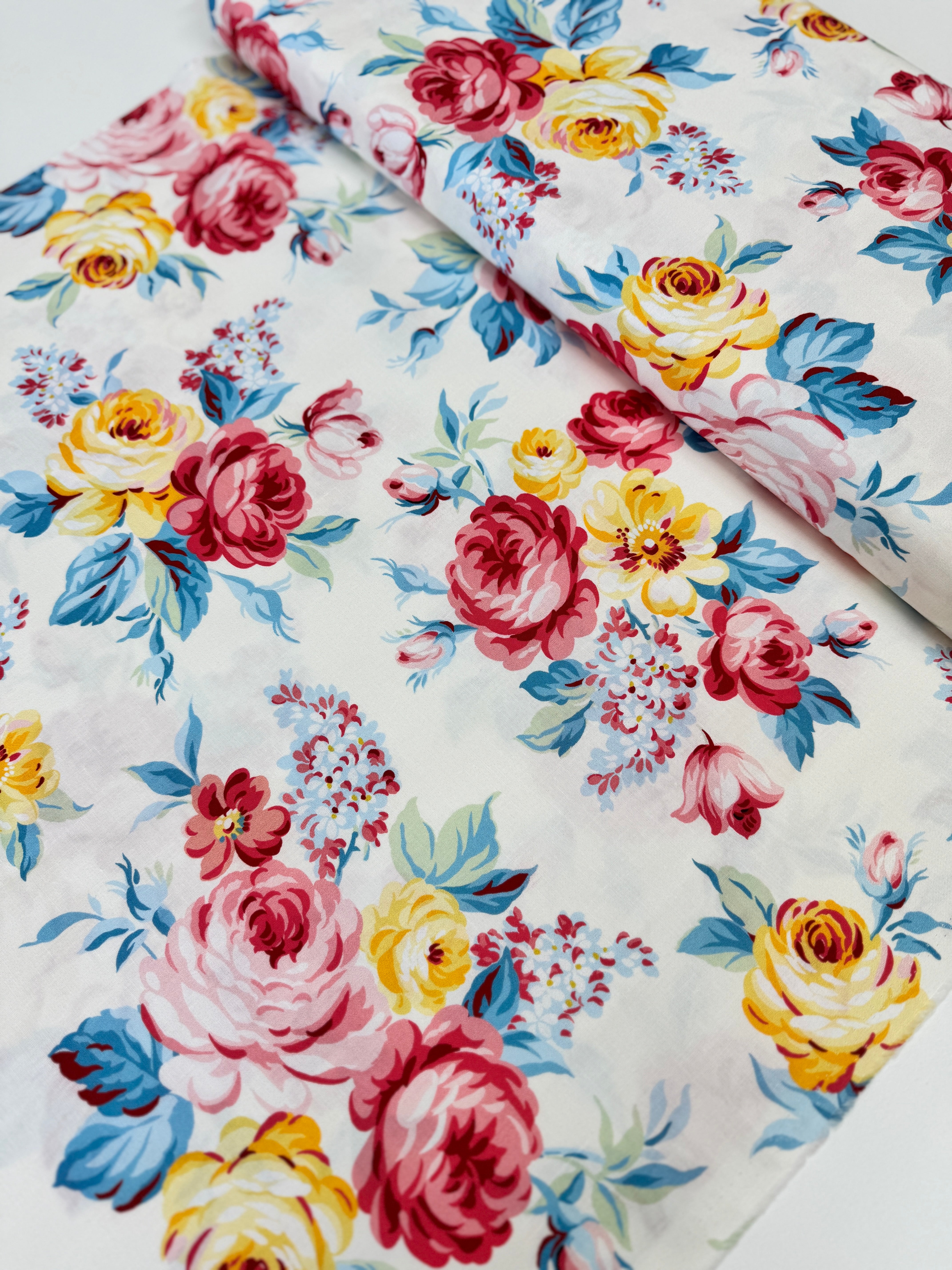 Country Cottage - Farmstand Flowers Yardage