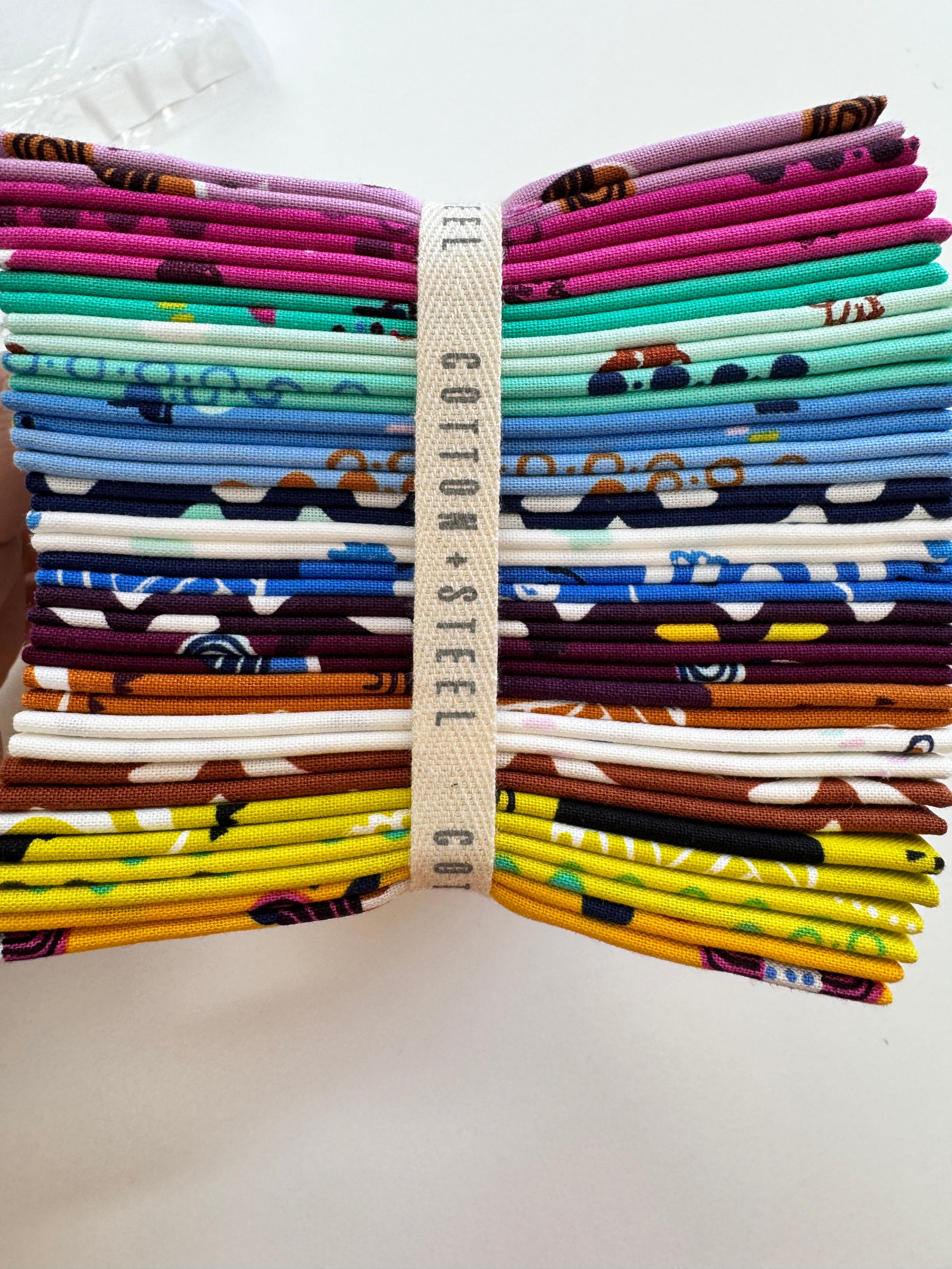 Fuwafuwa-san no Bokujo Fat Quarter Bundle - 19 Fat Quarters