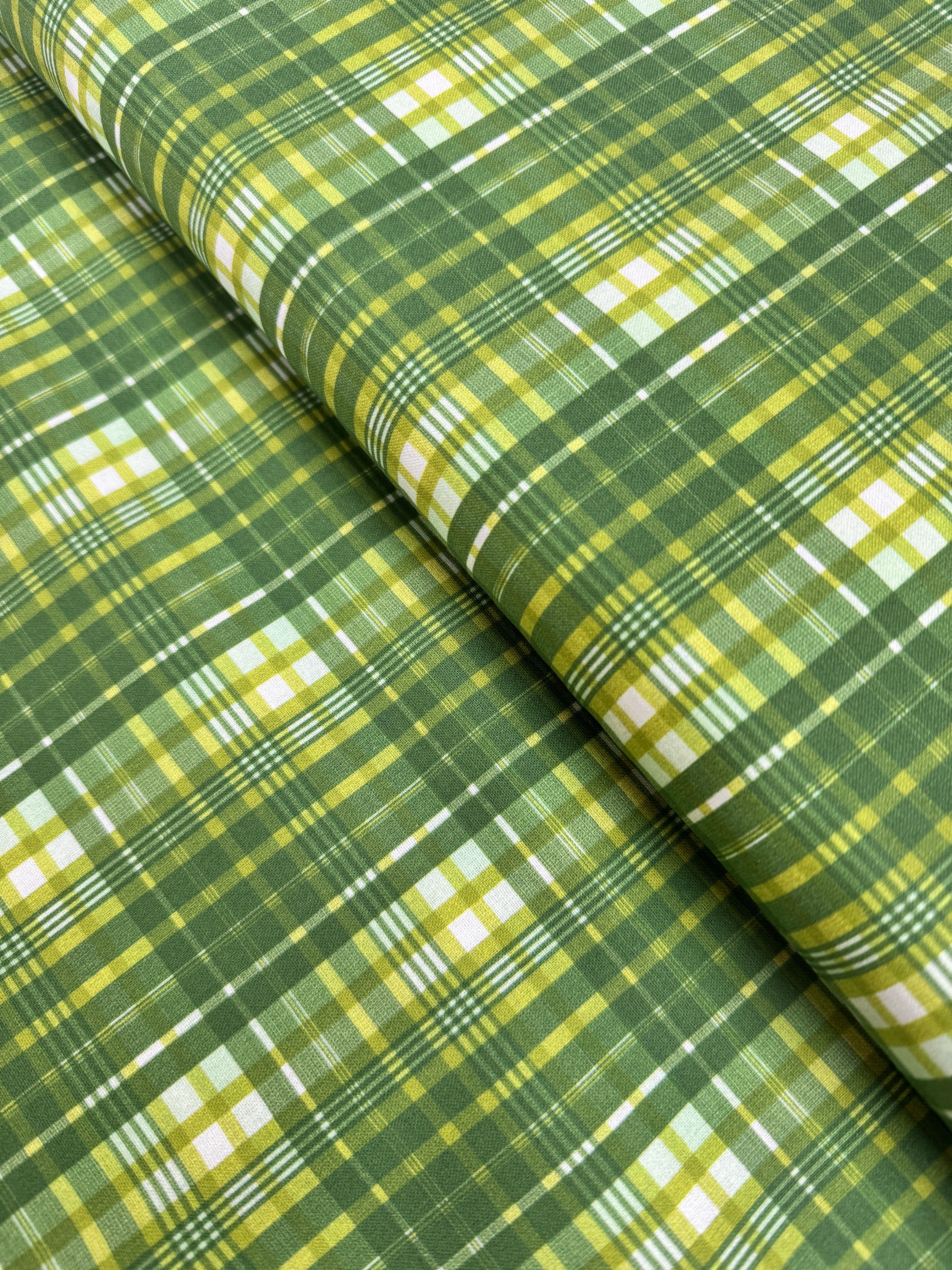 Cats and Quilts - Plaid Happy Green Yardage