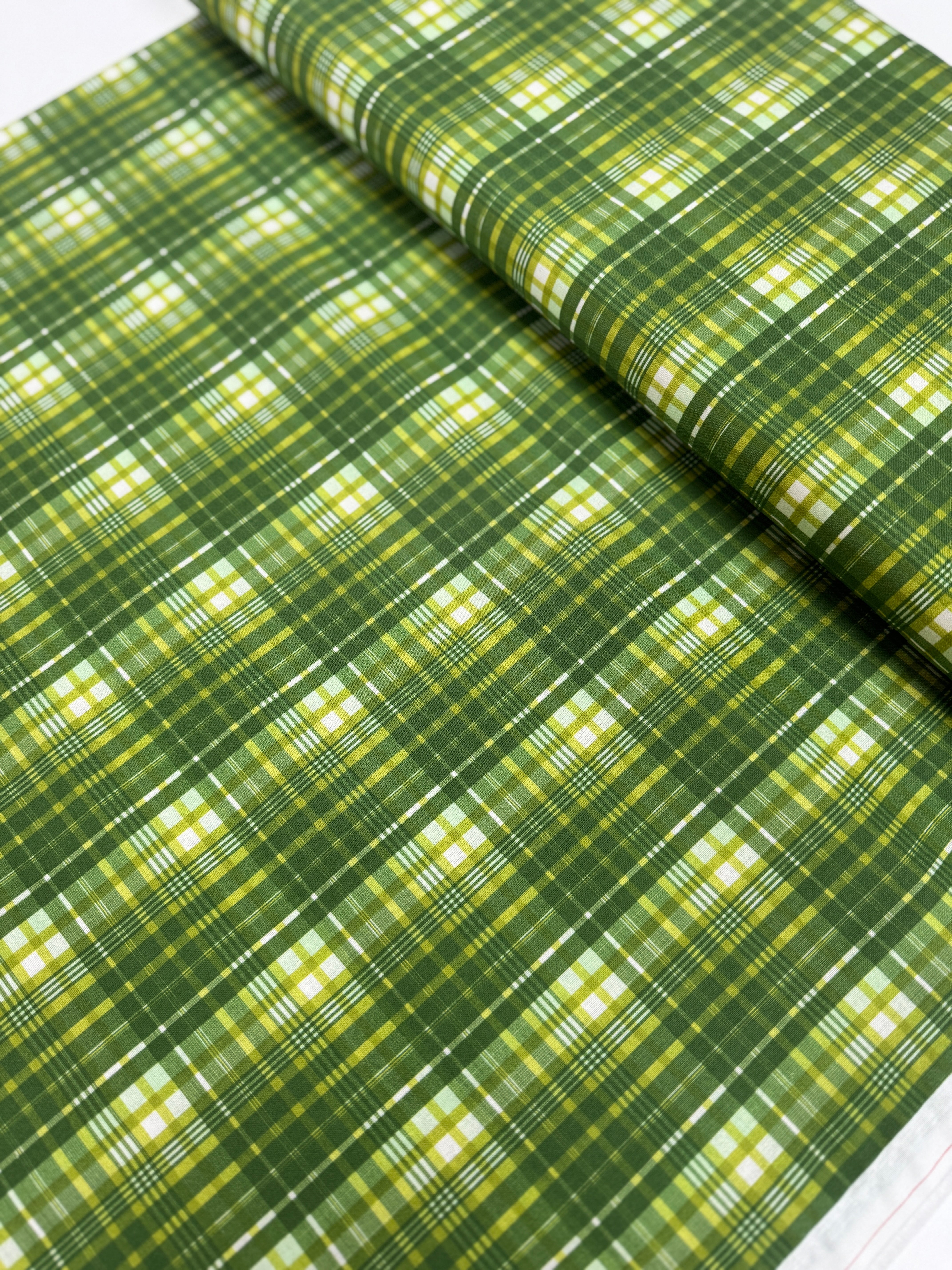 Cats and Quilts - Plaid Happy Green Yardage
