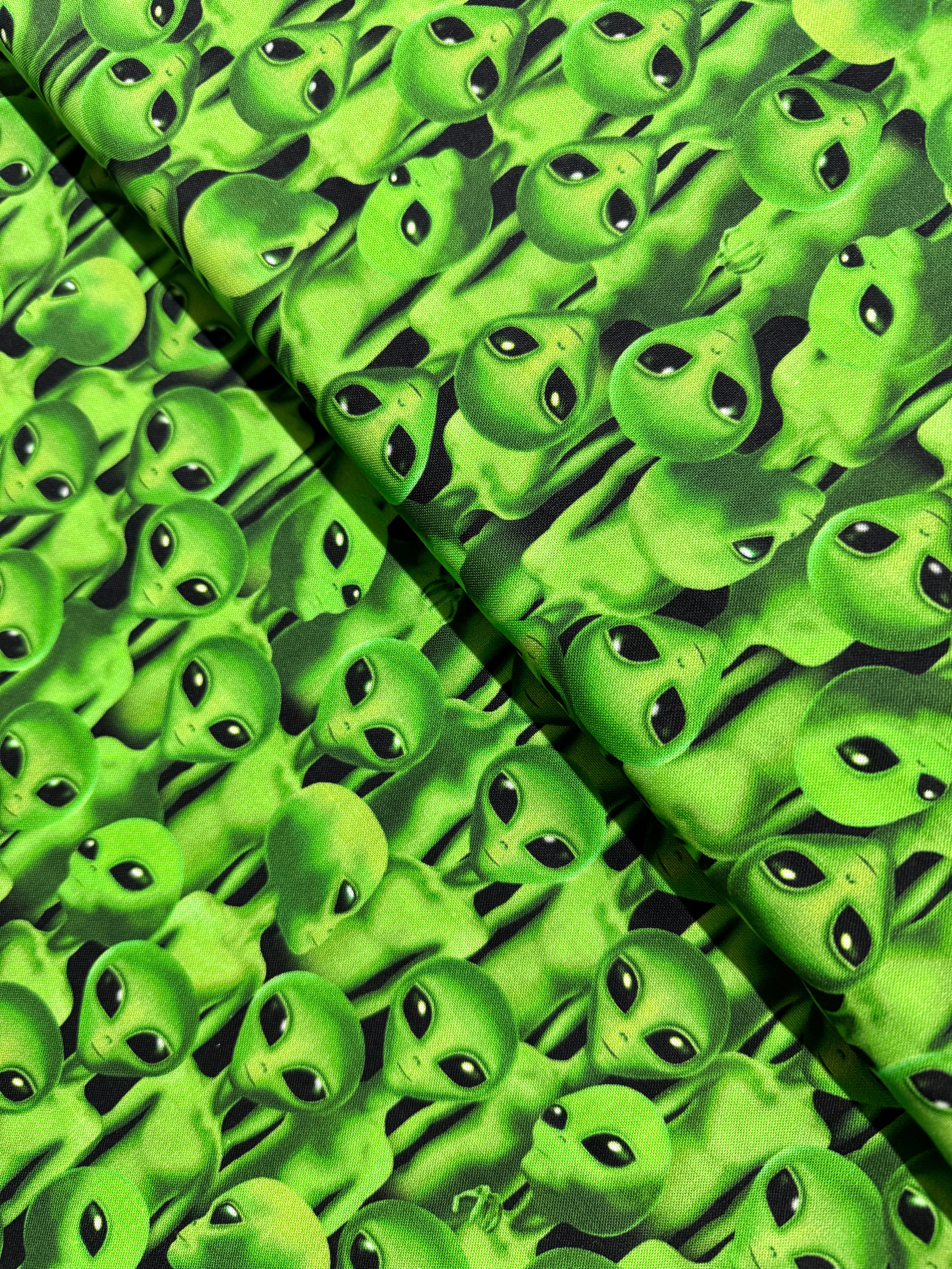 Fat Quarter - Space Invasion - Packed Green Aliens