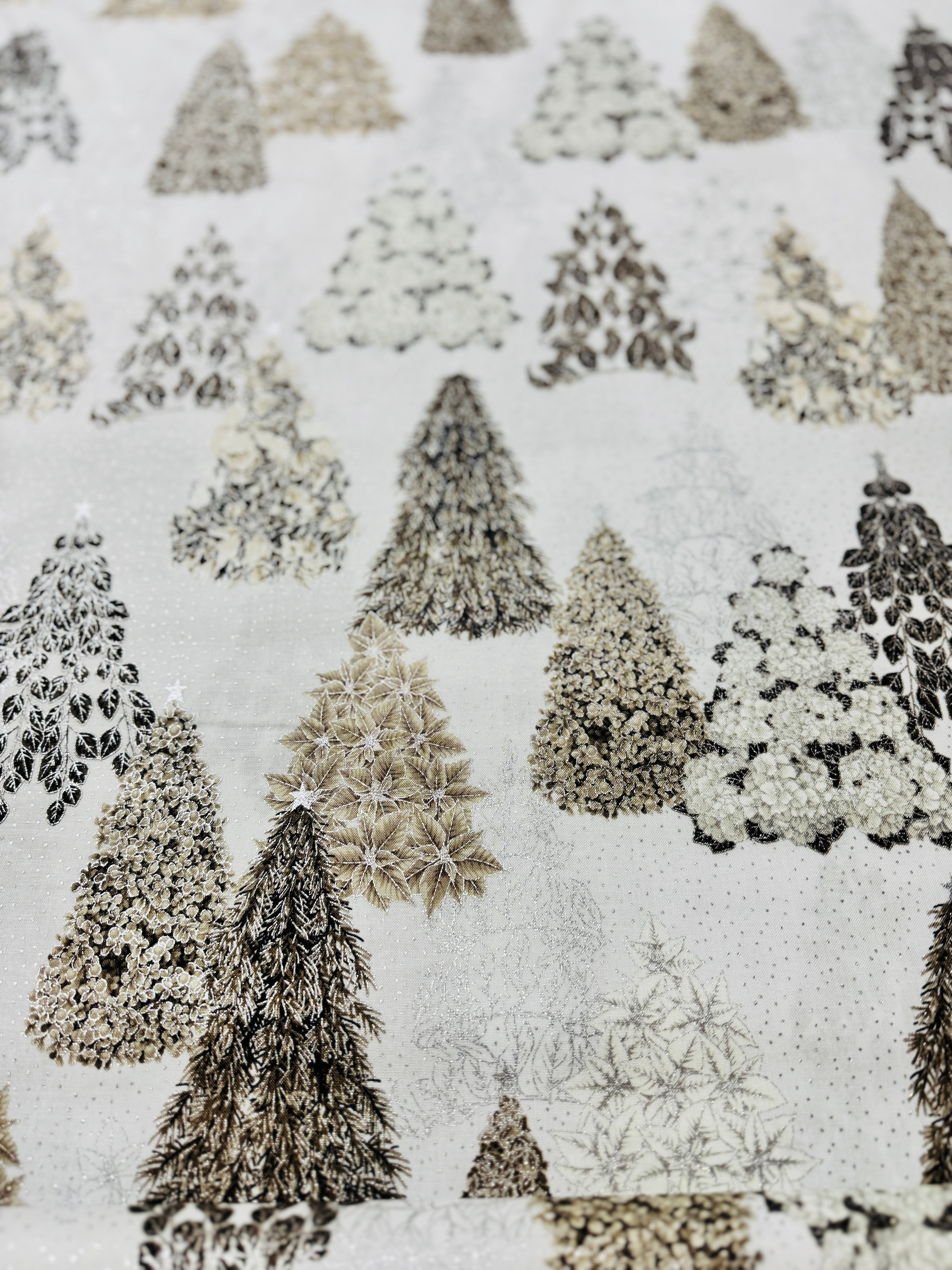 Holiday Flourish-Snow flower - Winter Trees Blanc Metallic - Remnant