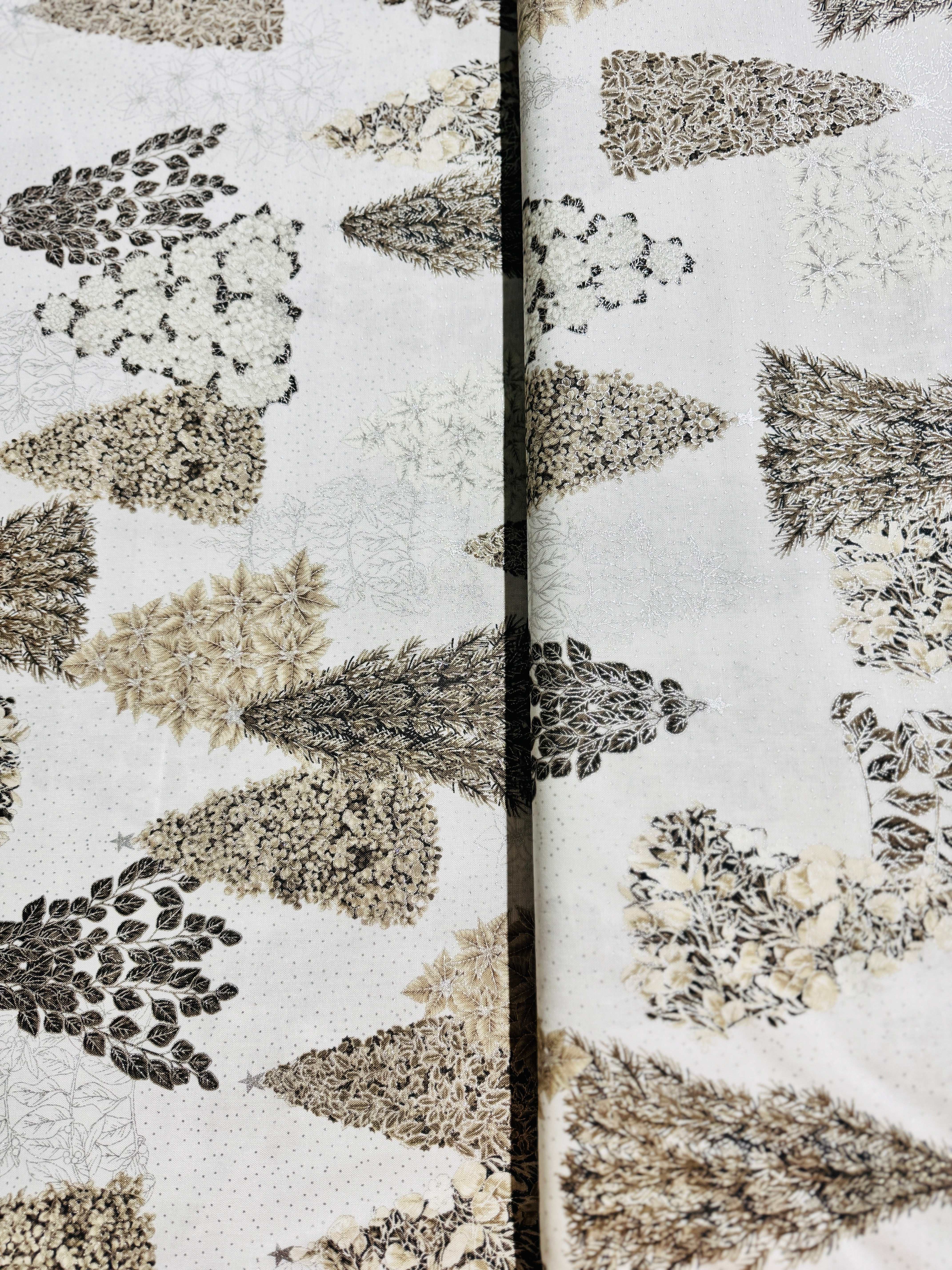 Holiday Flourish-Snow flower - Winter Trees Blanc Metallic - Remnant