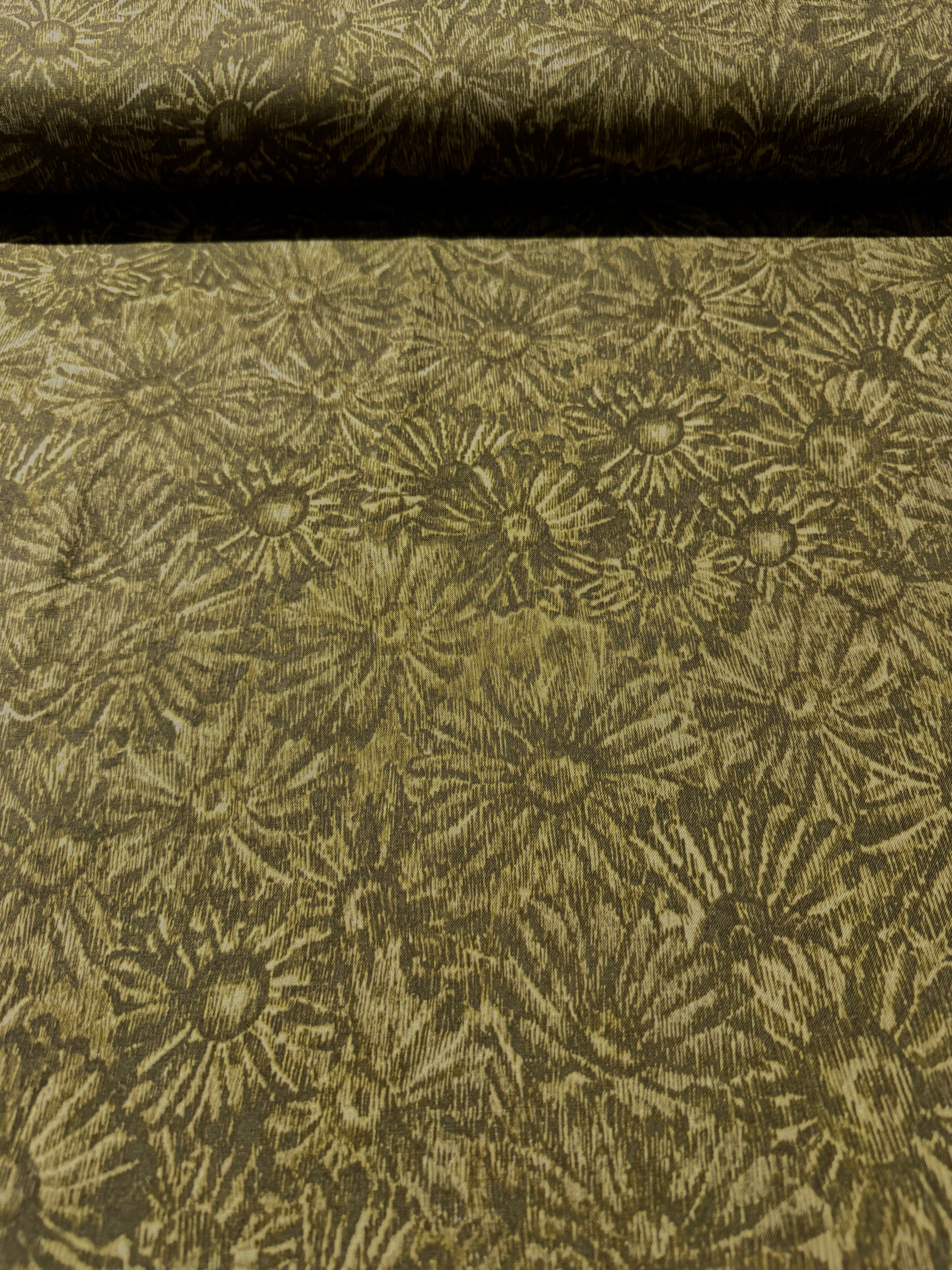 Andalucia - Daisies Olive Yardage