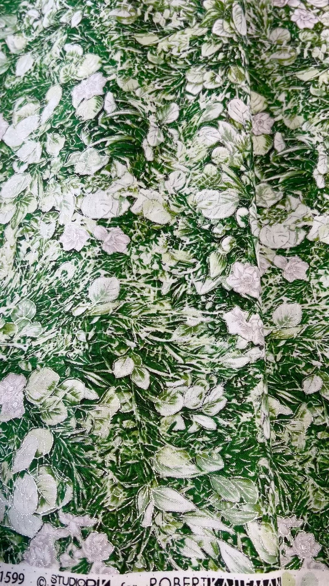 Holiday Flourish-Snow flower - Leaves Fresh Sage