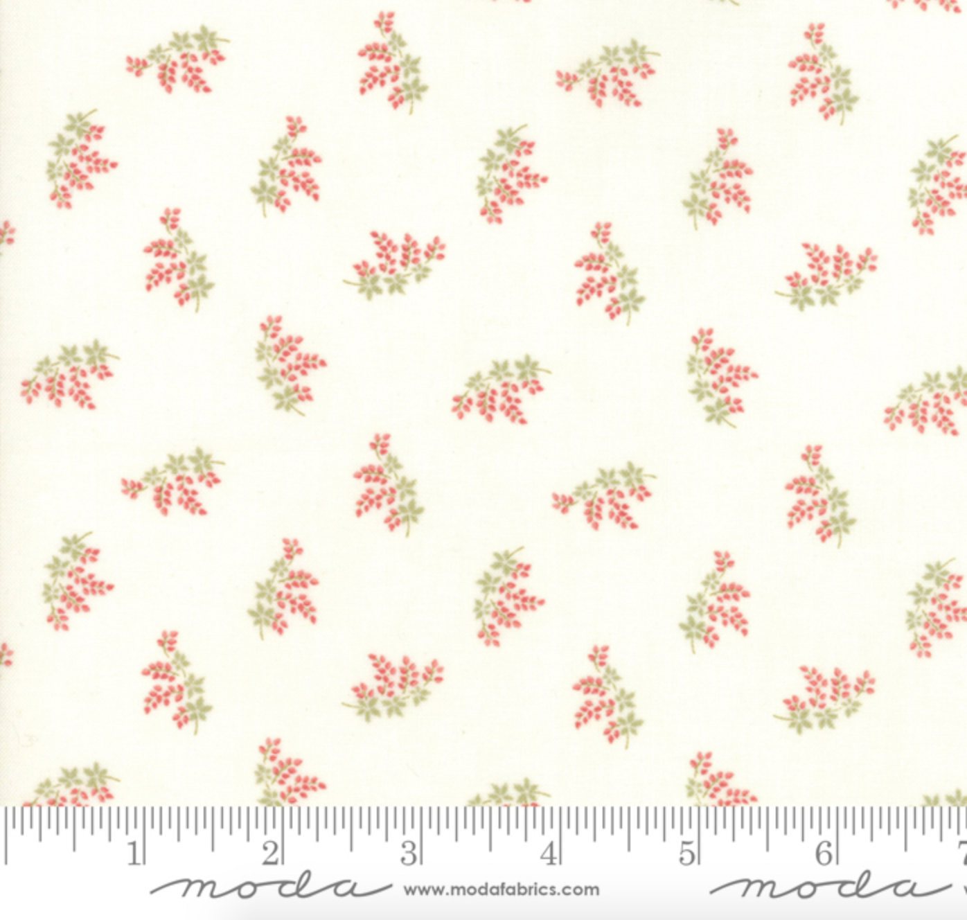 Fat Quarter - Victoria - Floral Charlotte Red/Rouge on Ivory
